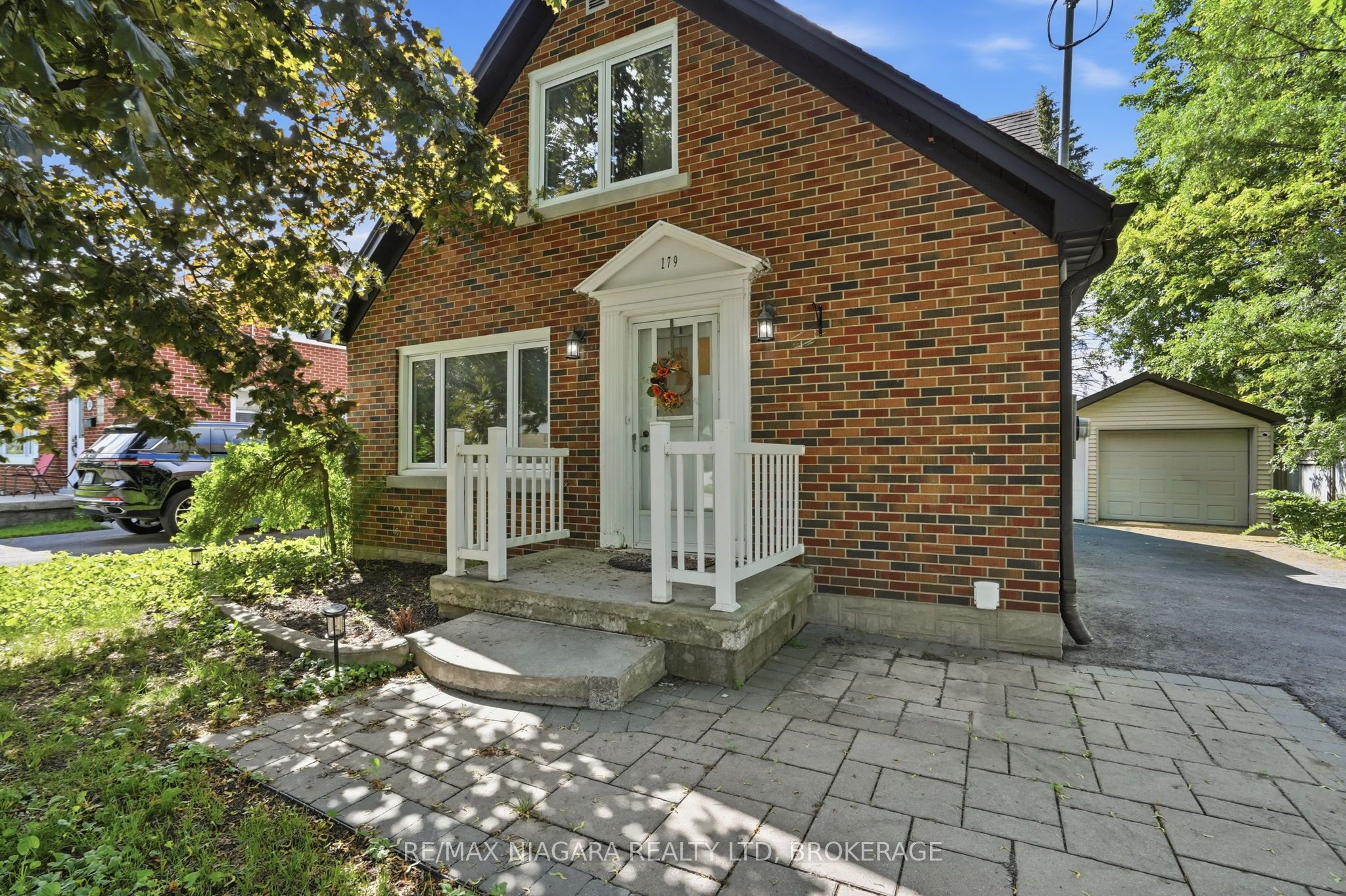 179 Murdock Avenue, Waterloo, ON N2J 2M4 photo 2