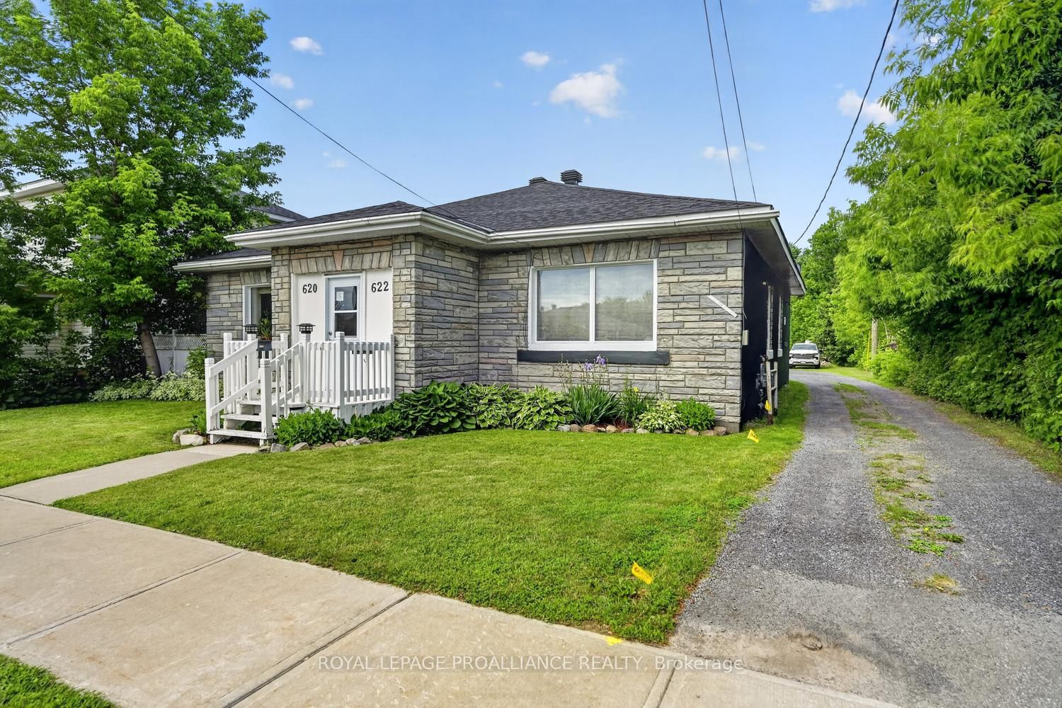 620-622 Marlborough Street N, Cornwall, ON K6H 4B1 photo 2