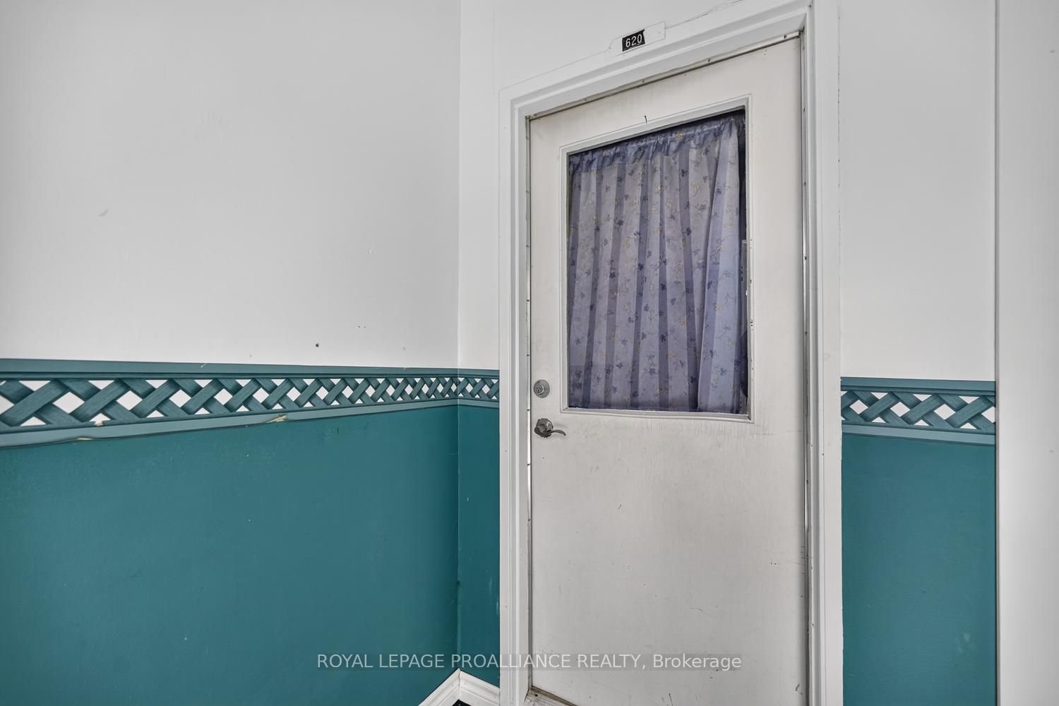 620-622 Marlborough Street N, Cornwall, ON K6H 4B1 photo 4