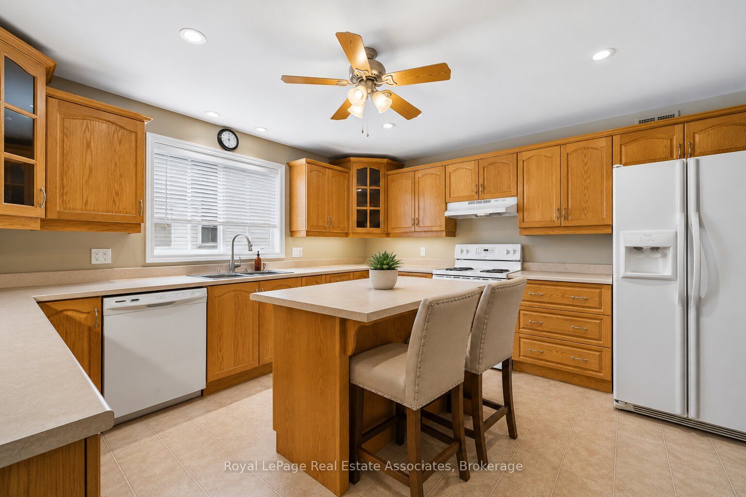180 Glenariff Drive, Hamilton, ON L8B 1A5 photo 5