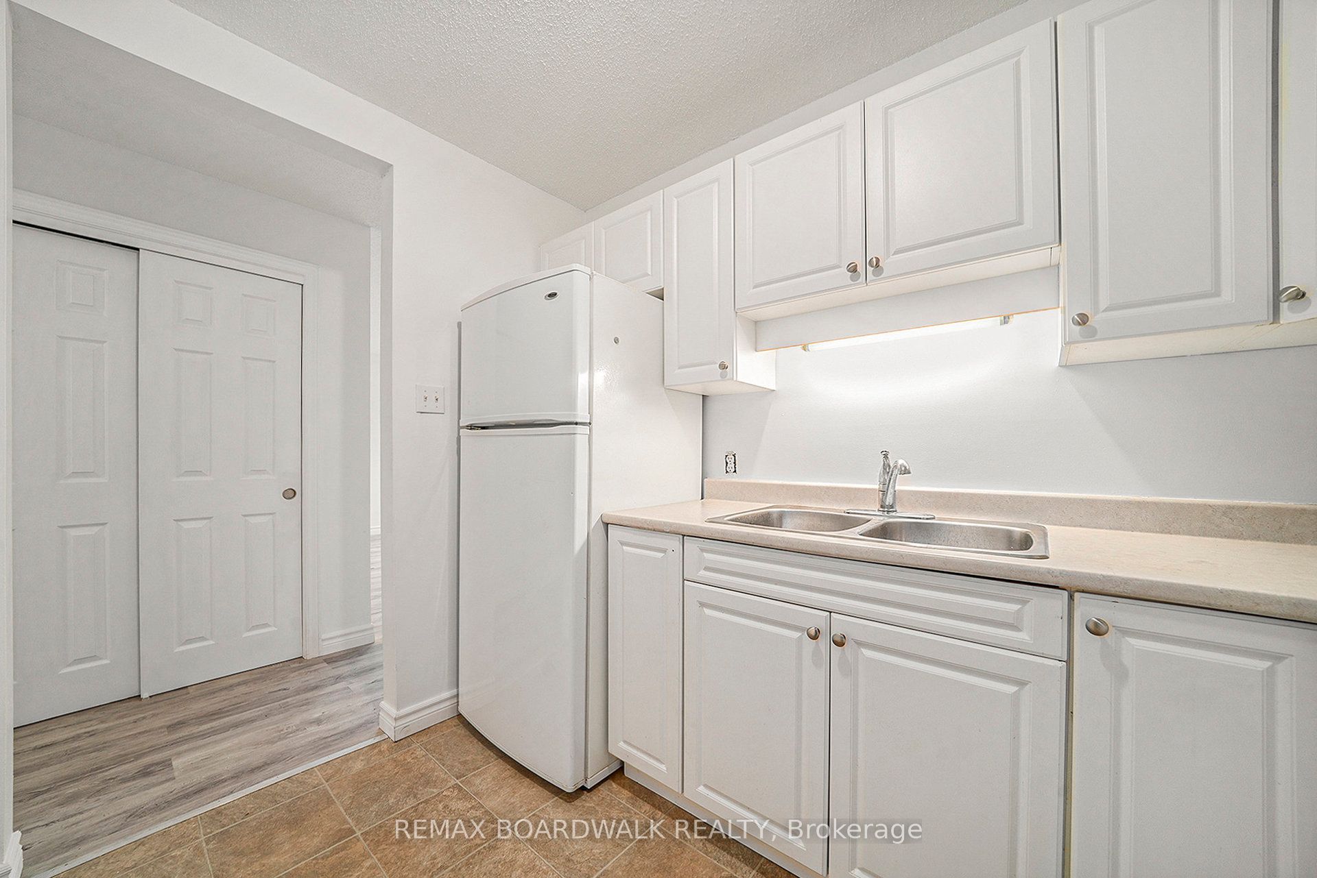 136 Prescott Street A, North Grenville, ON K0G 1J0 photo 5