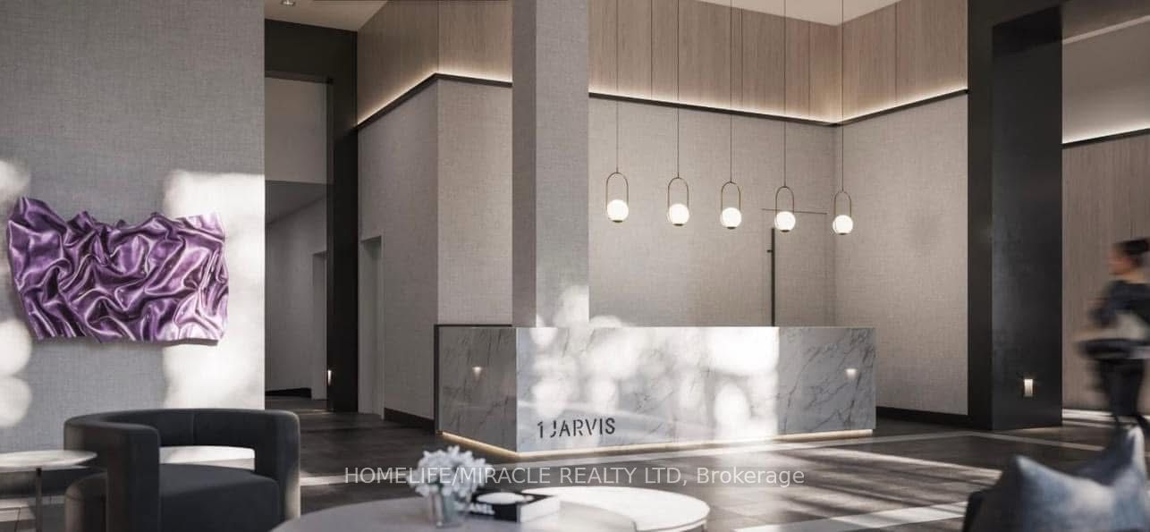 1 Jarvis Street 618, Hamilton, ON L8R 0A8 photo 2