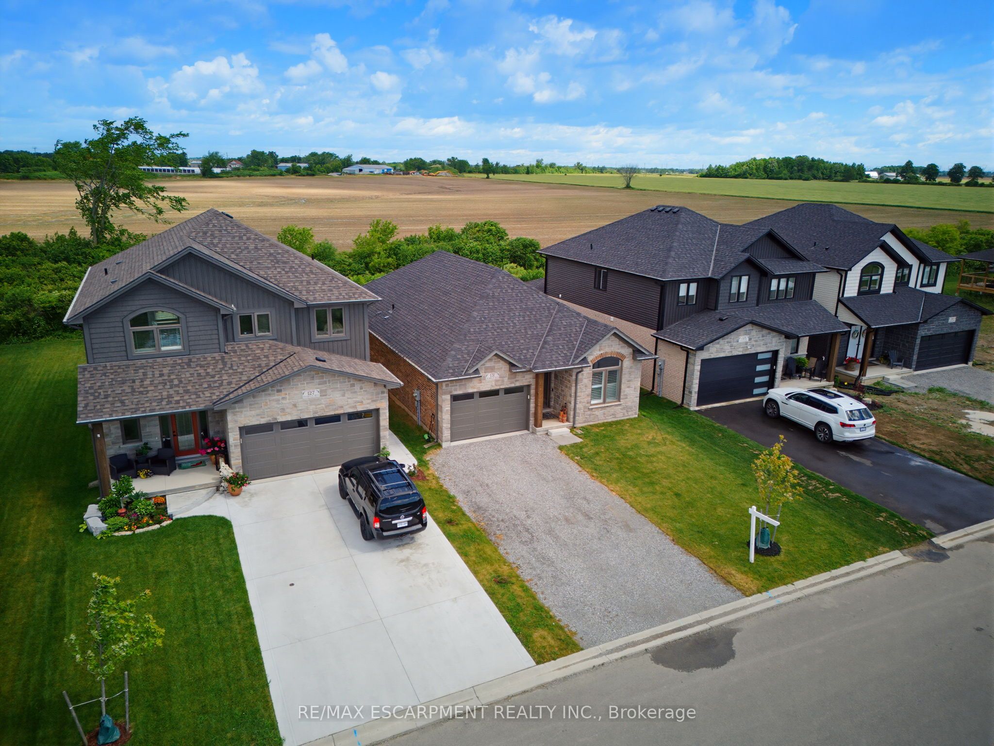 131 Craddock Boulevard, Haldimand, ON N0A 1J0 photo 2