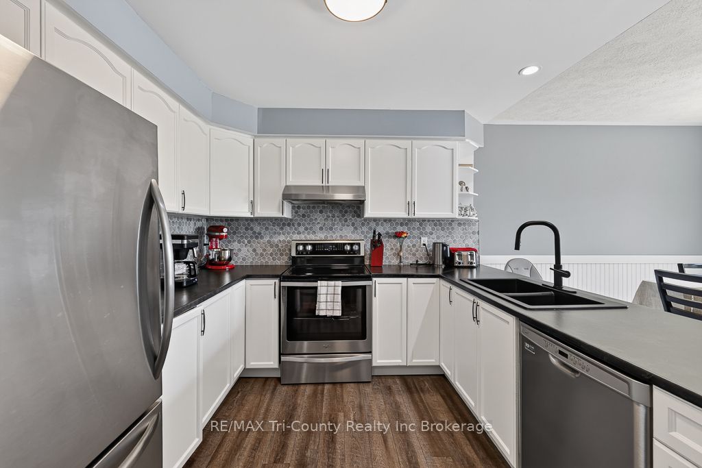 25 Herford Street, Tillsonburg, ON N4G 4V1 photo 5