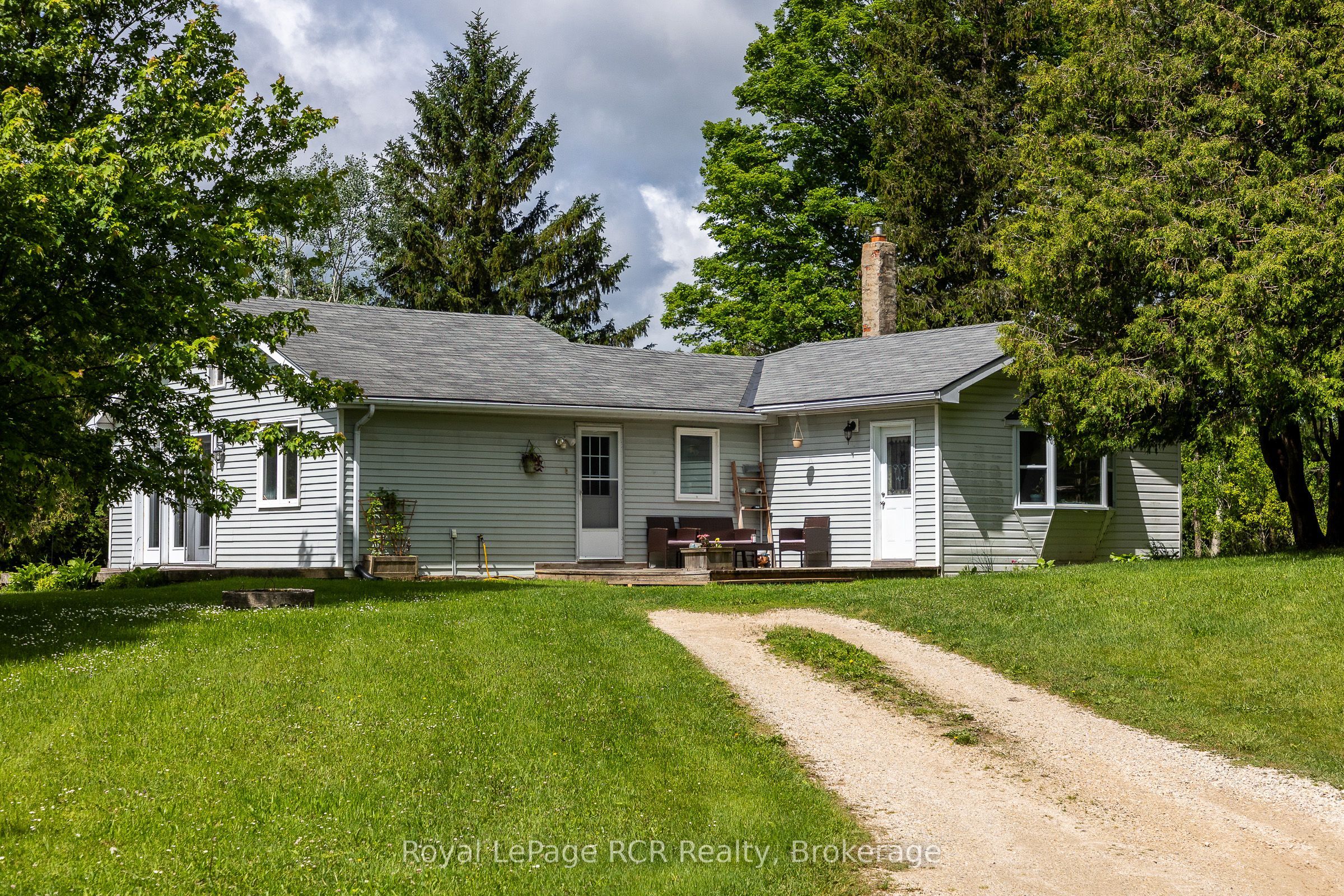 775355 Highway 10, Grey Highlands, ON N0C 1H0 photo 2