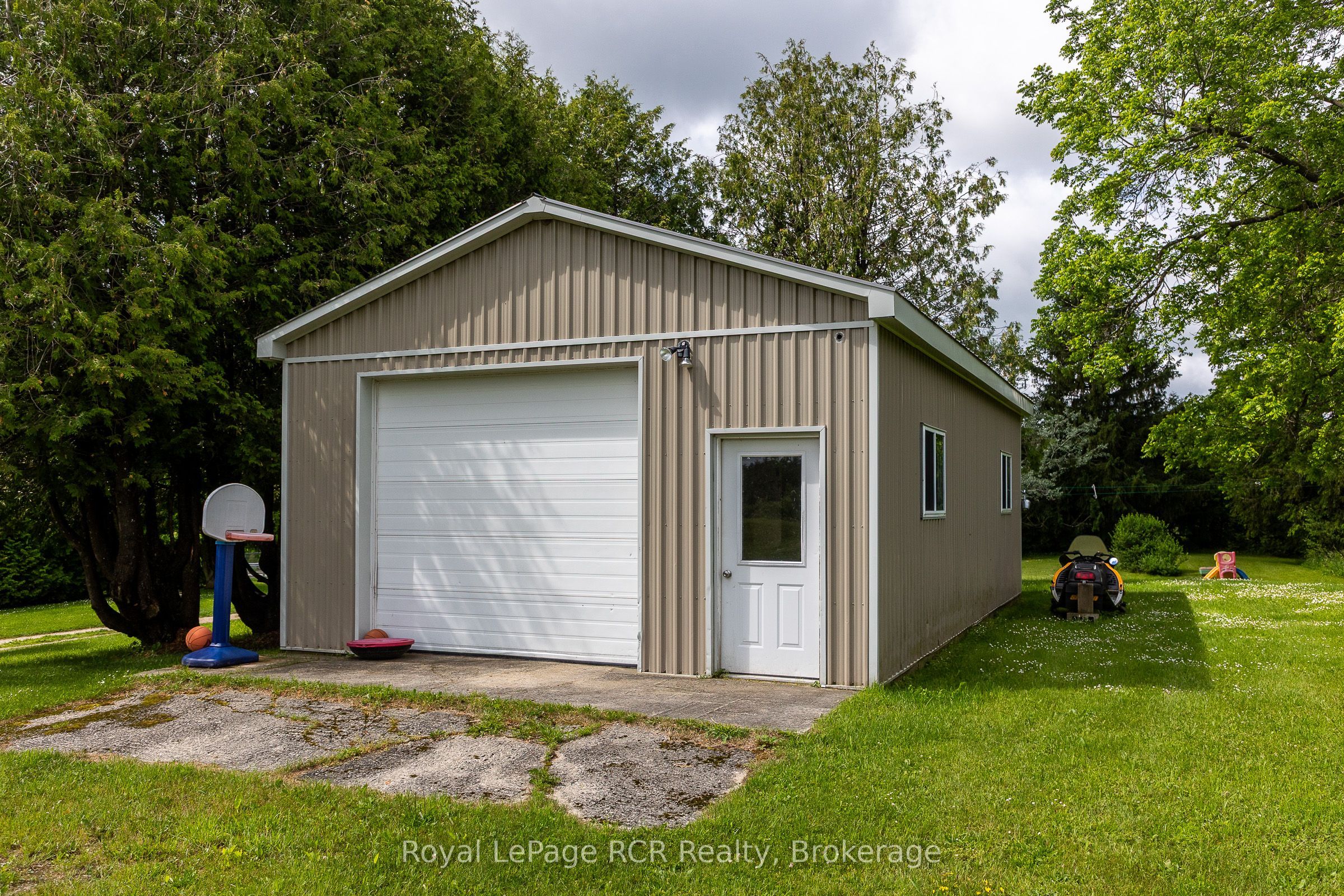 775355 Highway 10, Grey Highlands, ON N0C 1H0 photo 3