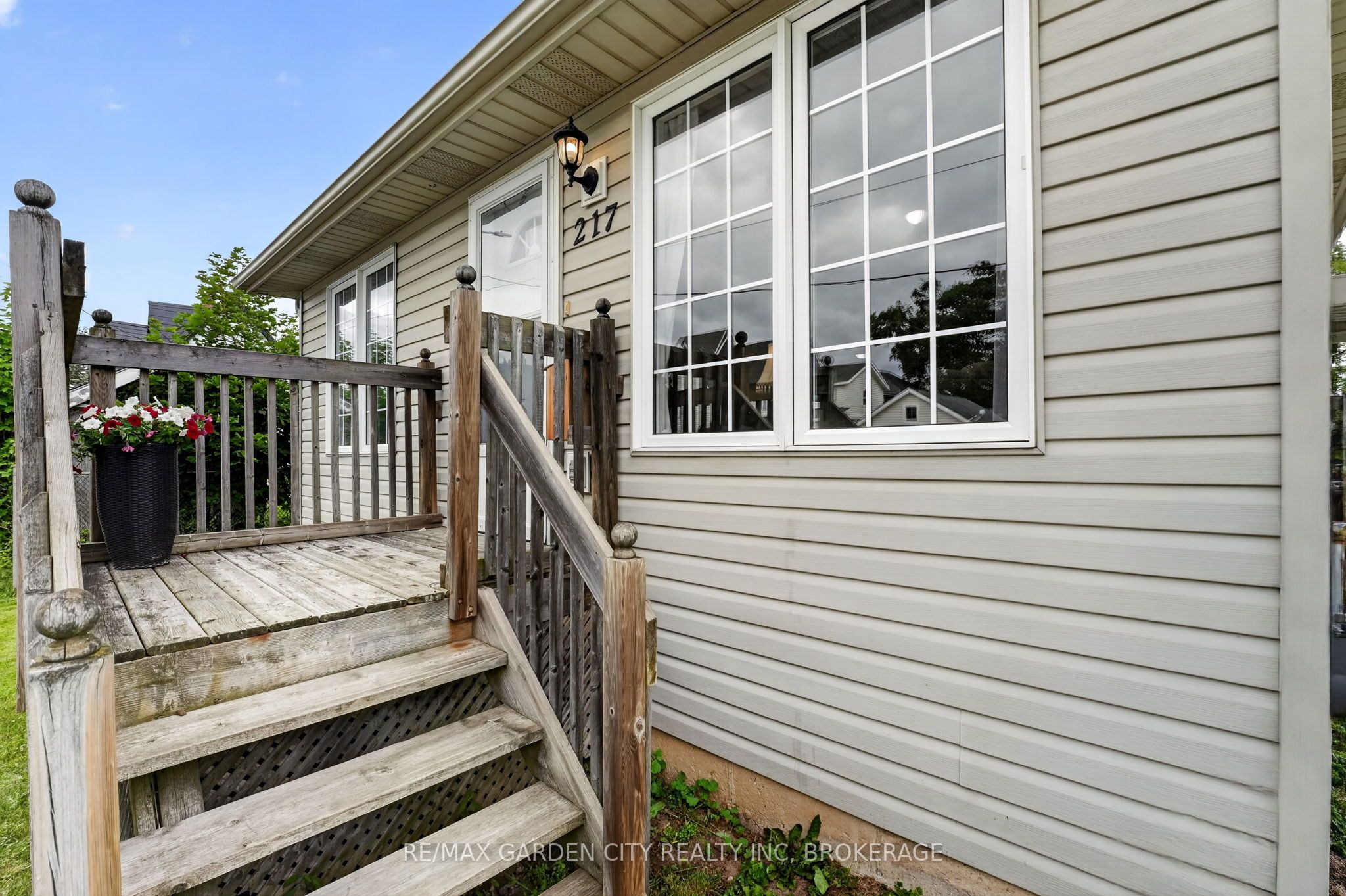 217 Pine Street, Haldimand, ON N1A 2L4 photo 3
