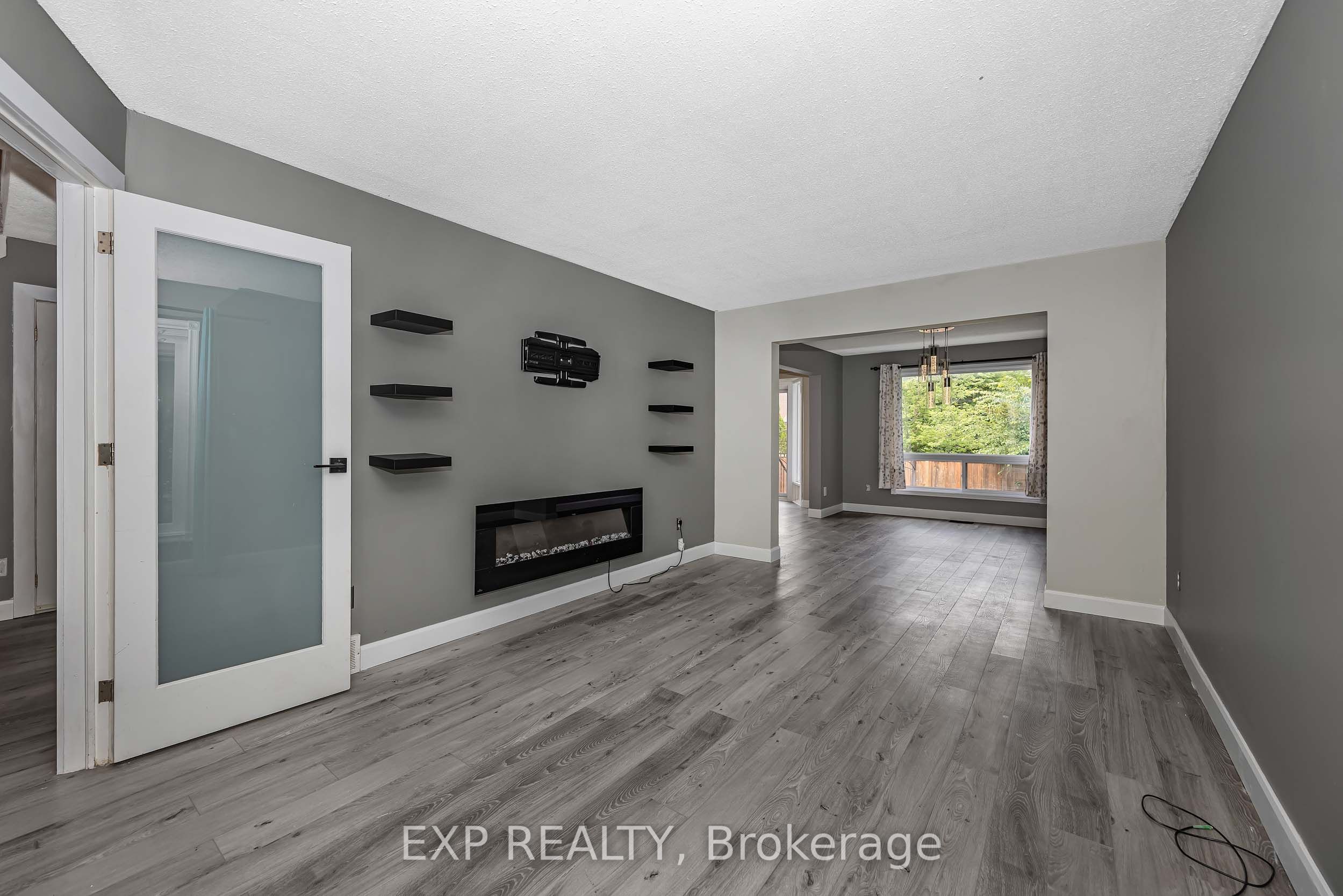 1797 Belval Crescent, Orleans - Convent Glen and Area, ON K1C 6J6 photo 4