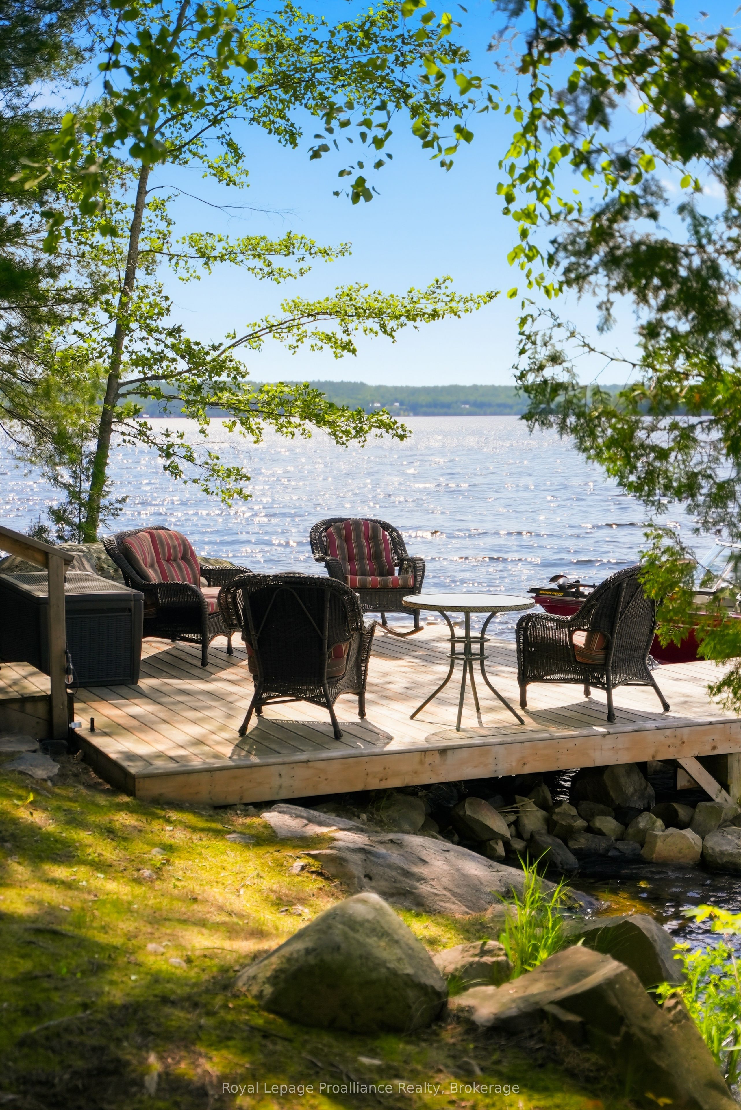 764 Mazinaw Lake (Water Access Only), Addington Highlands, ON K0H 1K0 photo 2