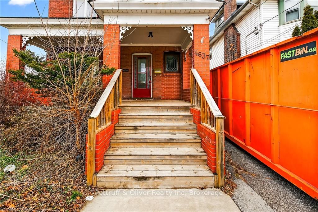 4637 Ellis Street, Niagara Falls, ON L2E 1H8 photo 4