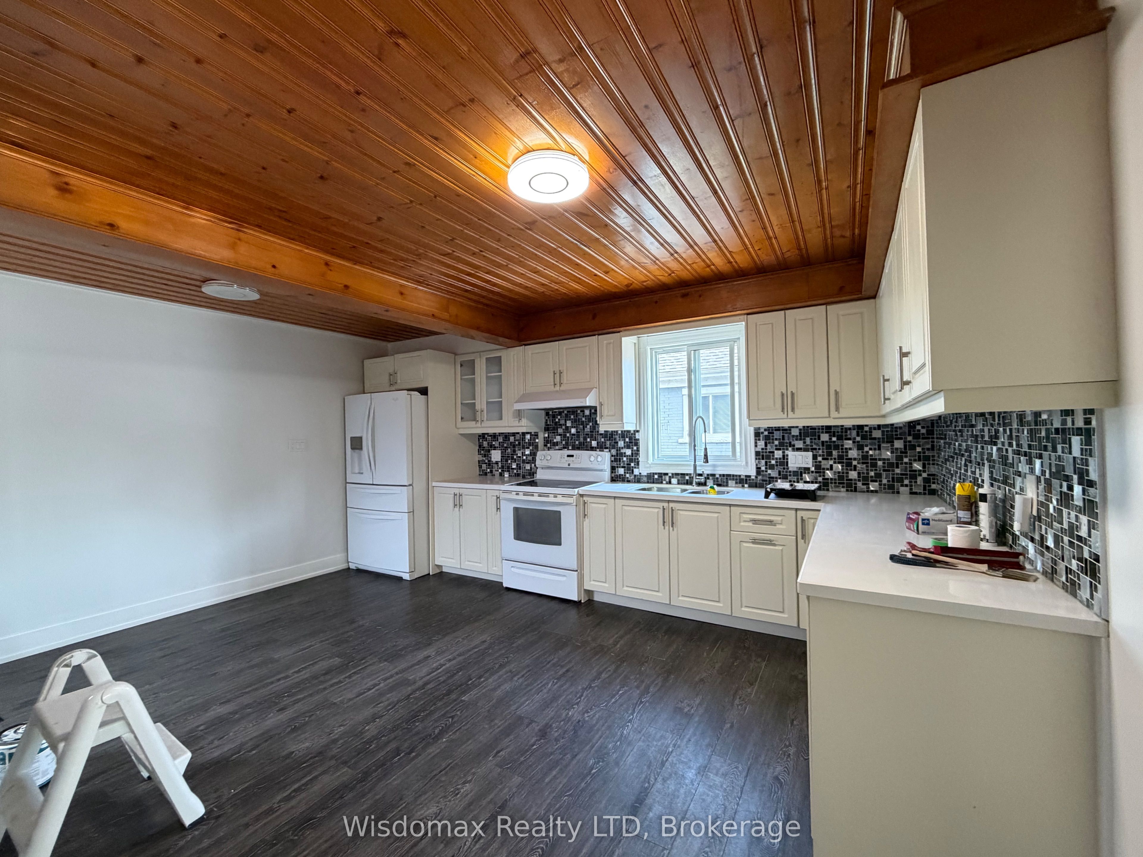4104 MUIR Avenue, Niagara Falls, ON L2E 3L3 photo 3