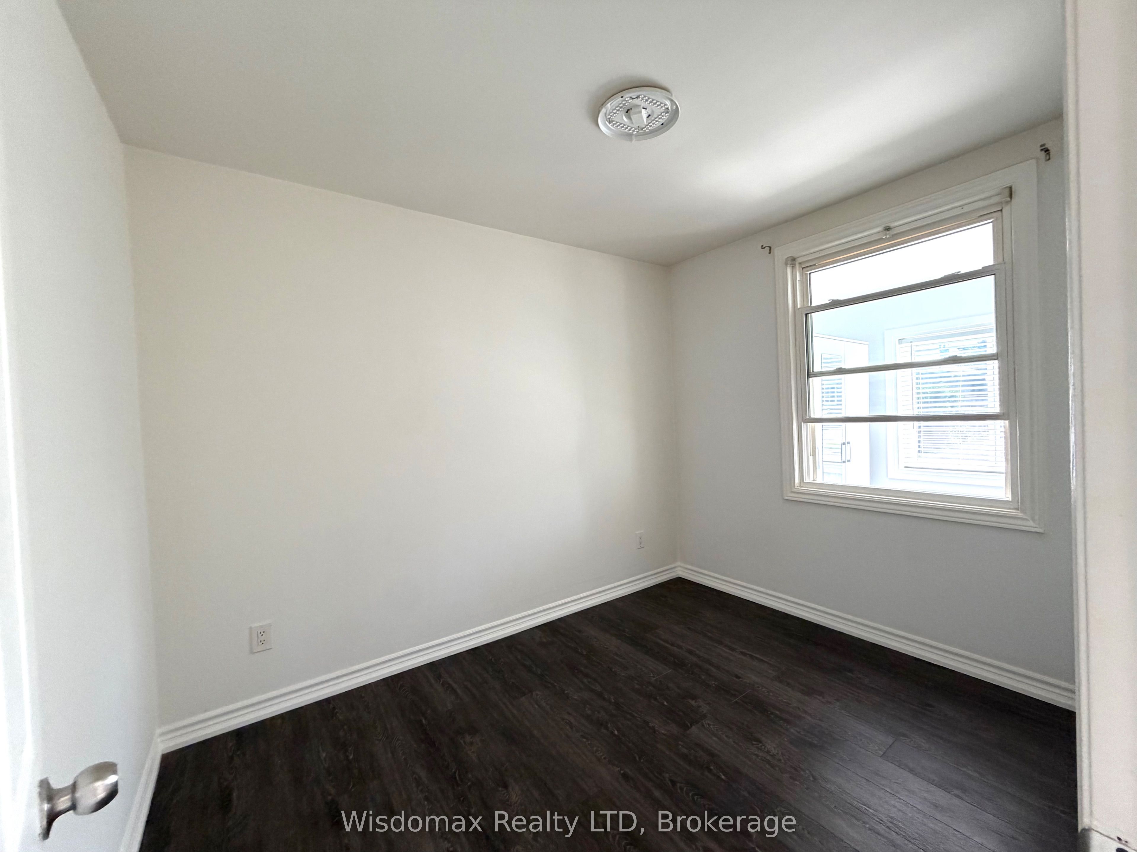 4104 MUIR Avenue, Niagara Falls, ON L2E 3L3 photo 4