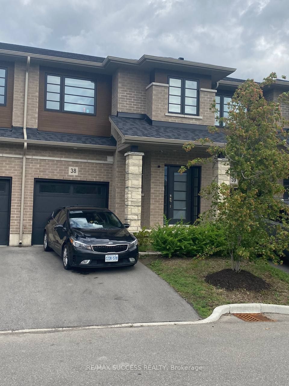 520 Grey Street 38, Brantford, ON N3S 0K1 photo 5