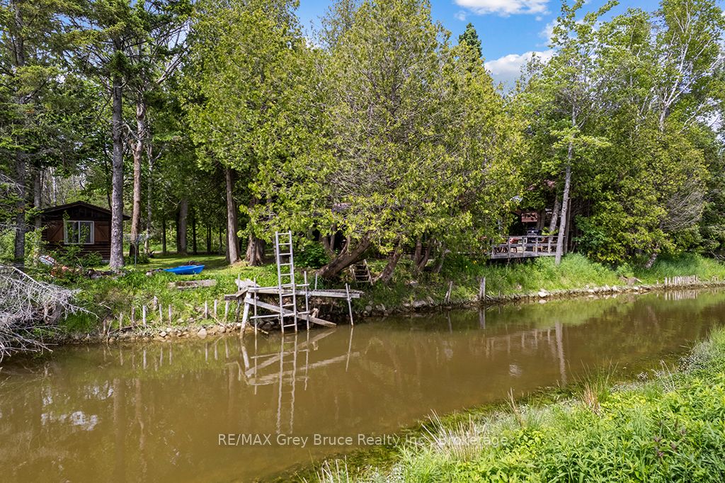26 Bridge Street, Northern Bruce Peninsula, ON N0H 1W0 photo 3