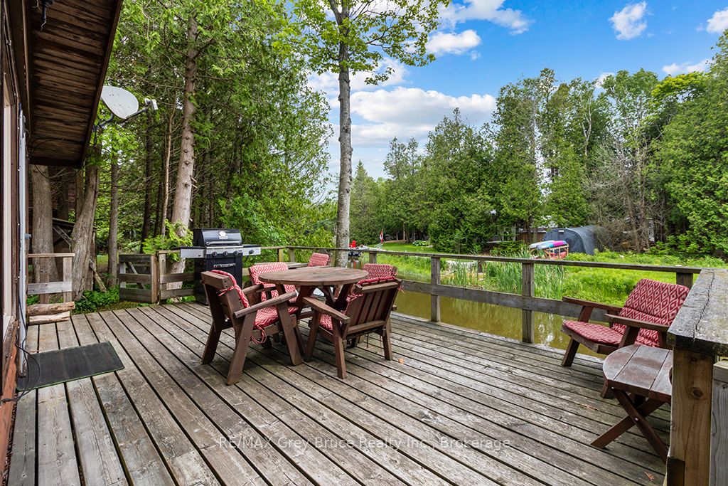 26 Bridge Street, Northern Bruce Peninsula, ON N0H 1W0 photo 4