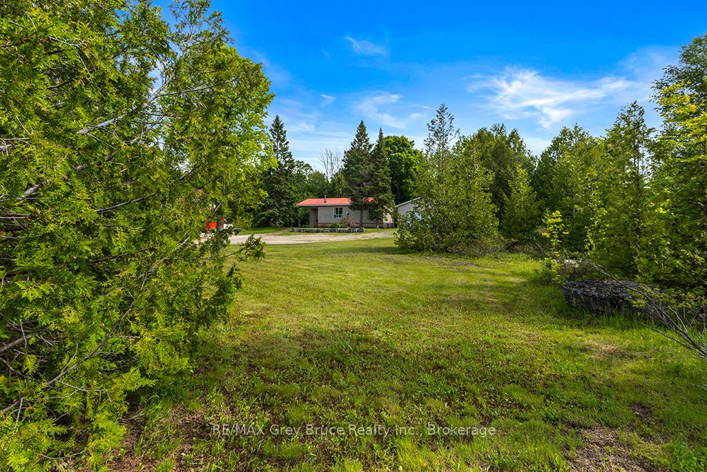 335 Pike Bay Road, Northern Bruce Peninsula, ON N0H 1X0 photo 3