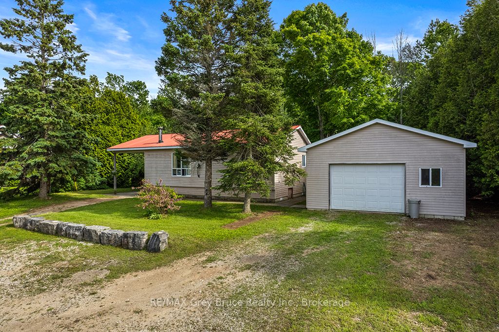 335 Pike Bay Road, Northern Bruce Peninsula, ON N0H 1X0 photo 5