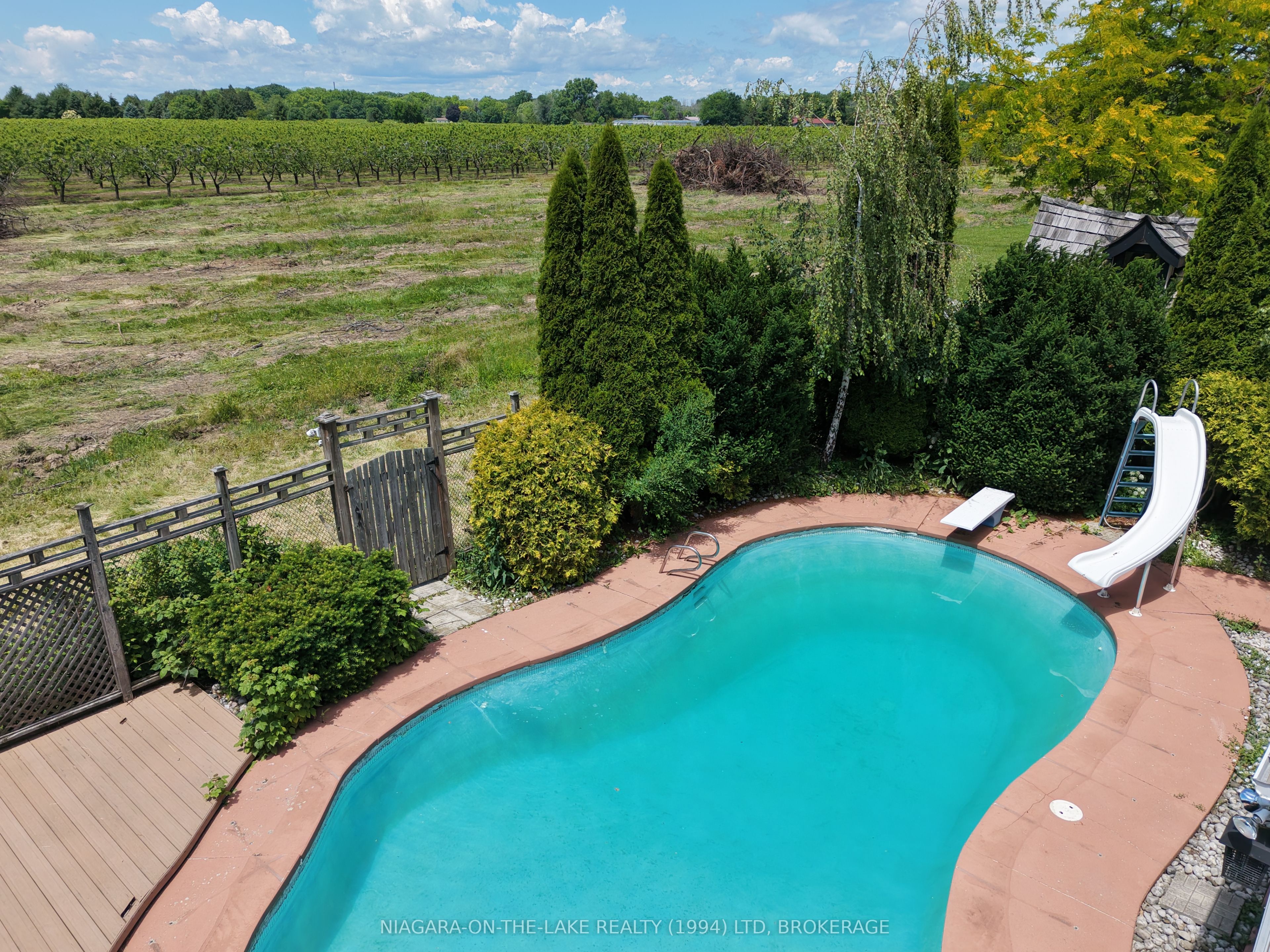 21 Garrison Village Drive, Niagara-on-the-Lake, ON L0S 1J0 photo 3