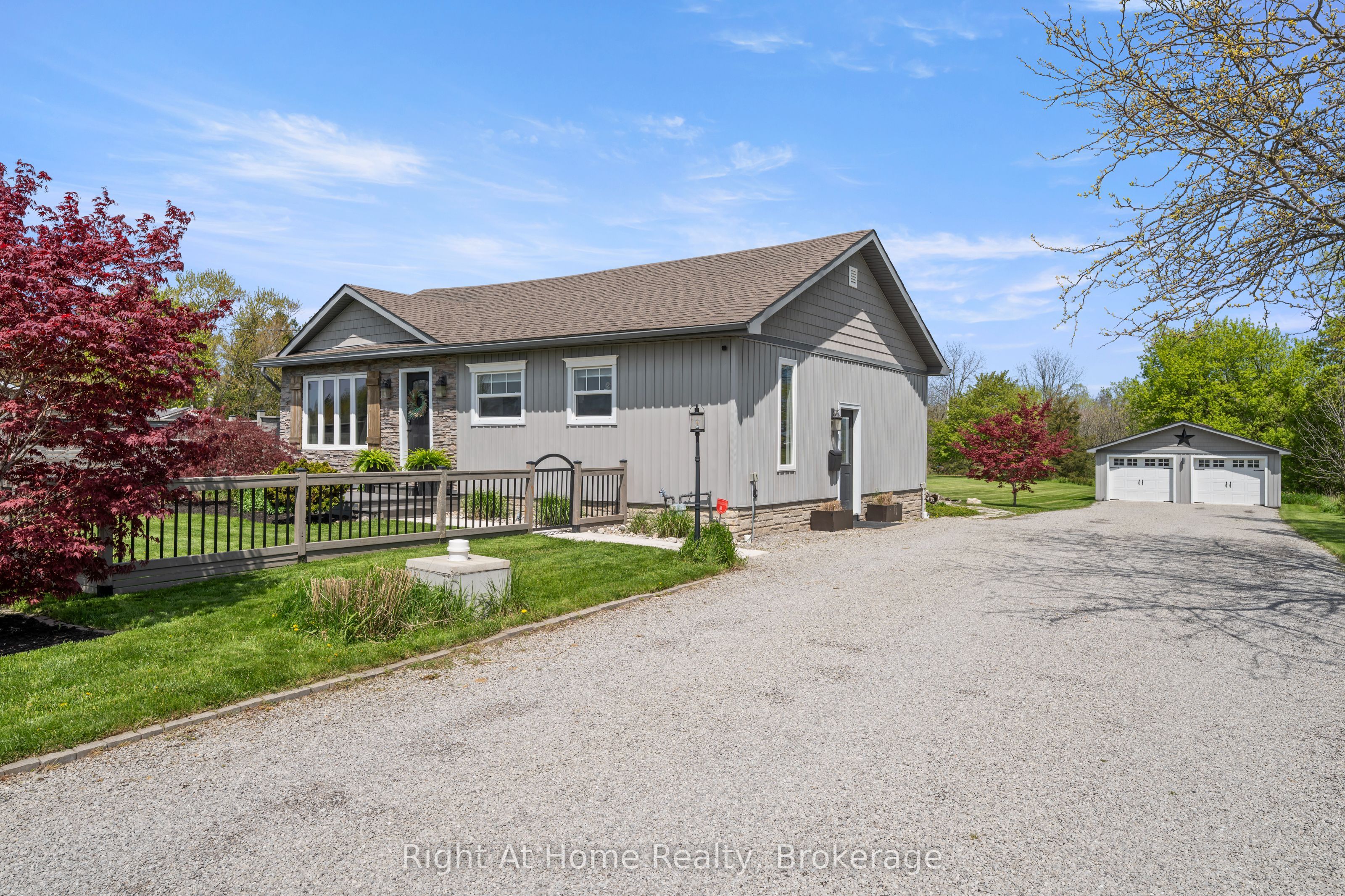 1483 Fifth Ave Louth N/A, St. Catharines, ON L2R 6P7 photo 2