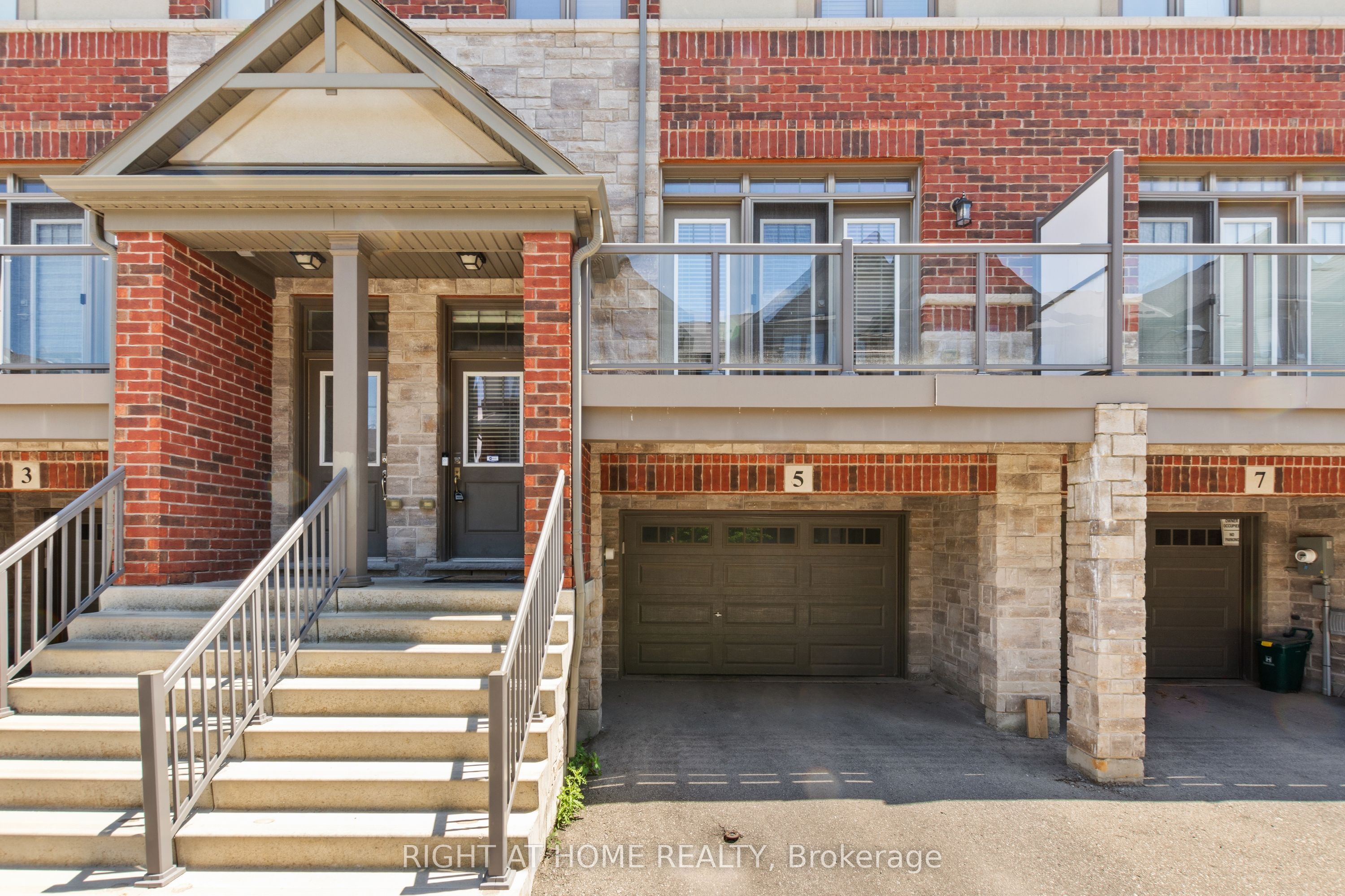 5 Andruss Lane, Hamilton, ON L9G 0G7 photo 4