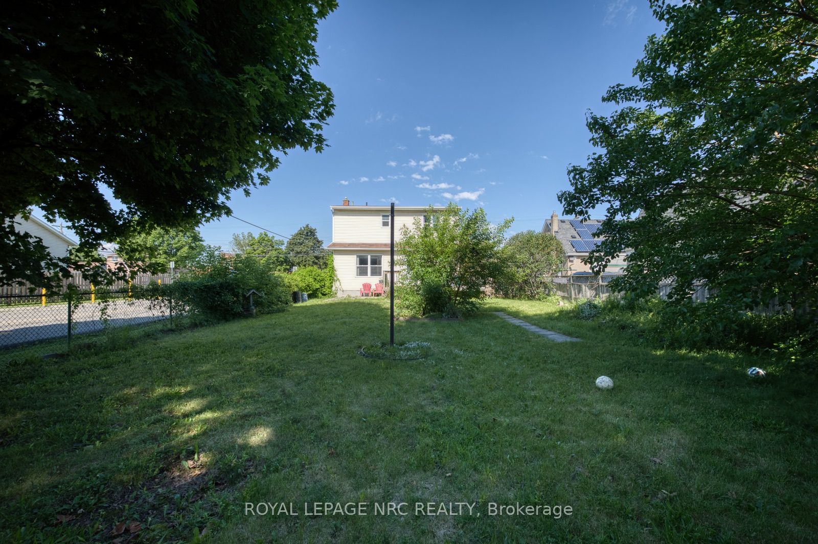 3090 Dorchester Road, Niagara Falls, ON L2J 2Z7 photo 5