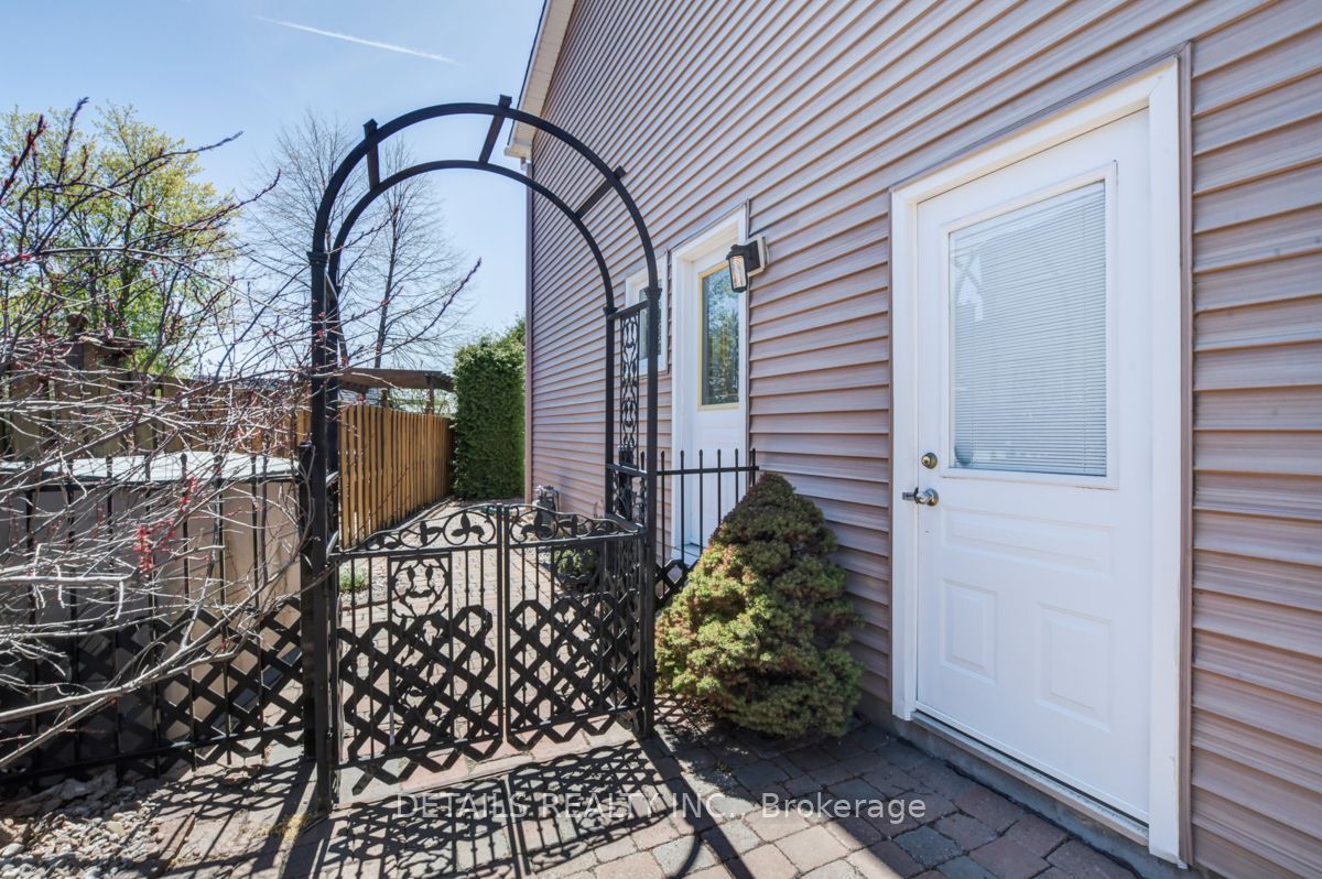 4388 Whittaker Crescent, Cyrville - Carson Grove - Pineview, ON K1B 4P2 photo 4