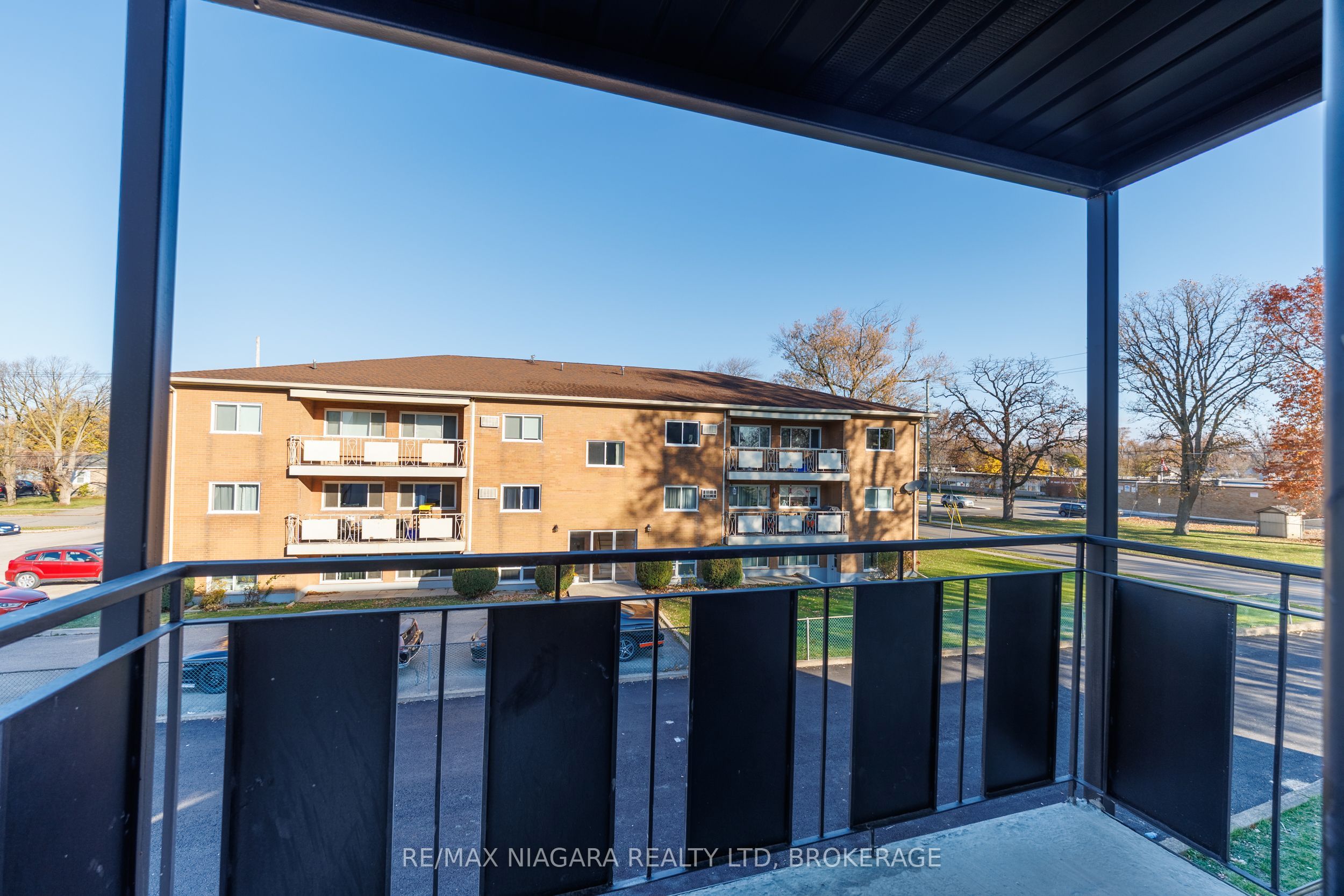 141 Plymouth Road Unit 12, Welland, ON L3B 3C8 photo 3