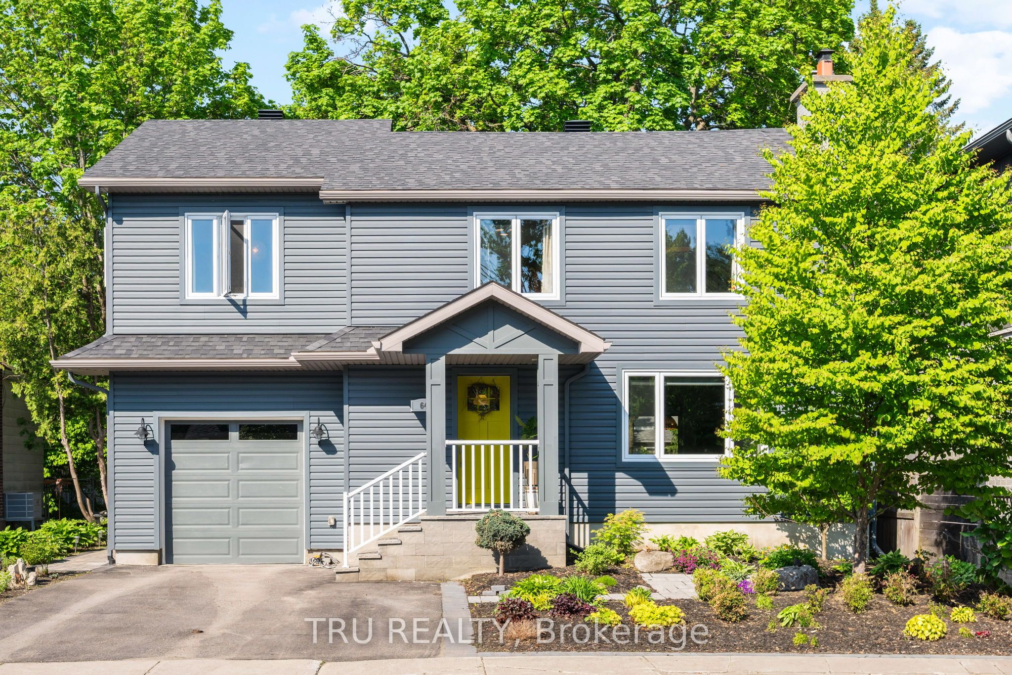 64 Stevenson Avenue, Carlington - Central Park, ON K1Z 6N1
