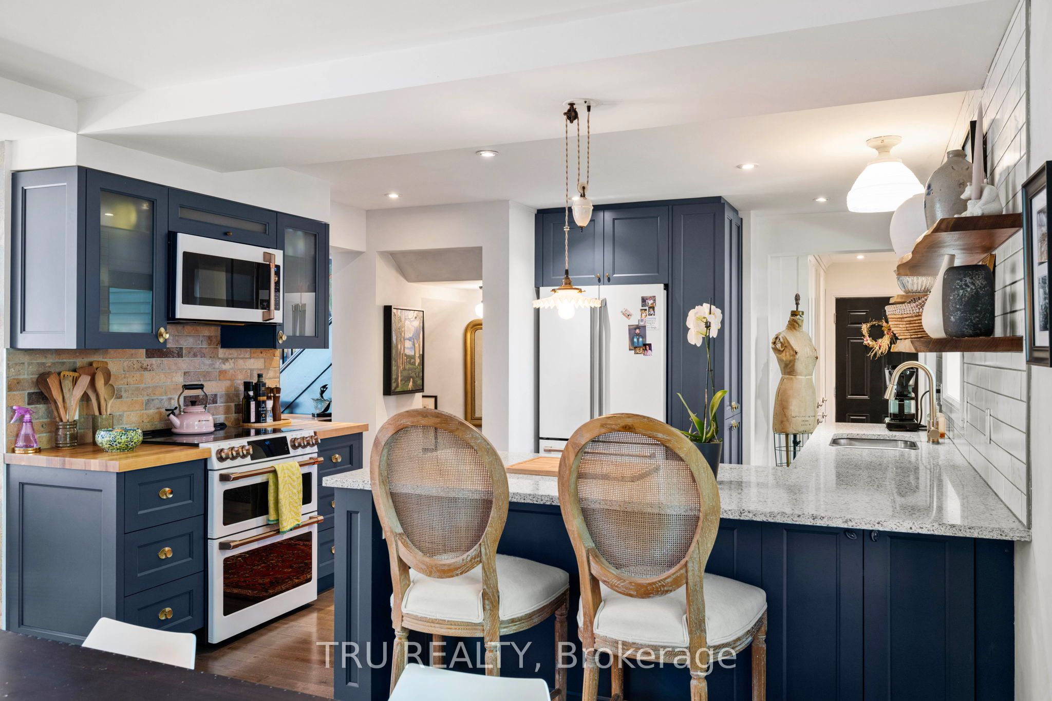 64 Stevenson Avenue, Carlington - Central Park, ON K1Z 6N1 photo 4