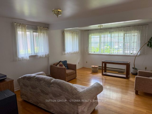 767 Claude Street, Overbrook - Castleheights and Area, ON K1K 2S1 photo 4