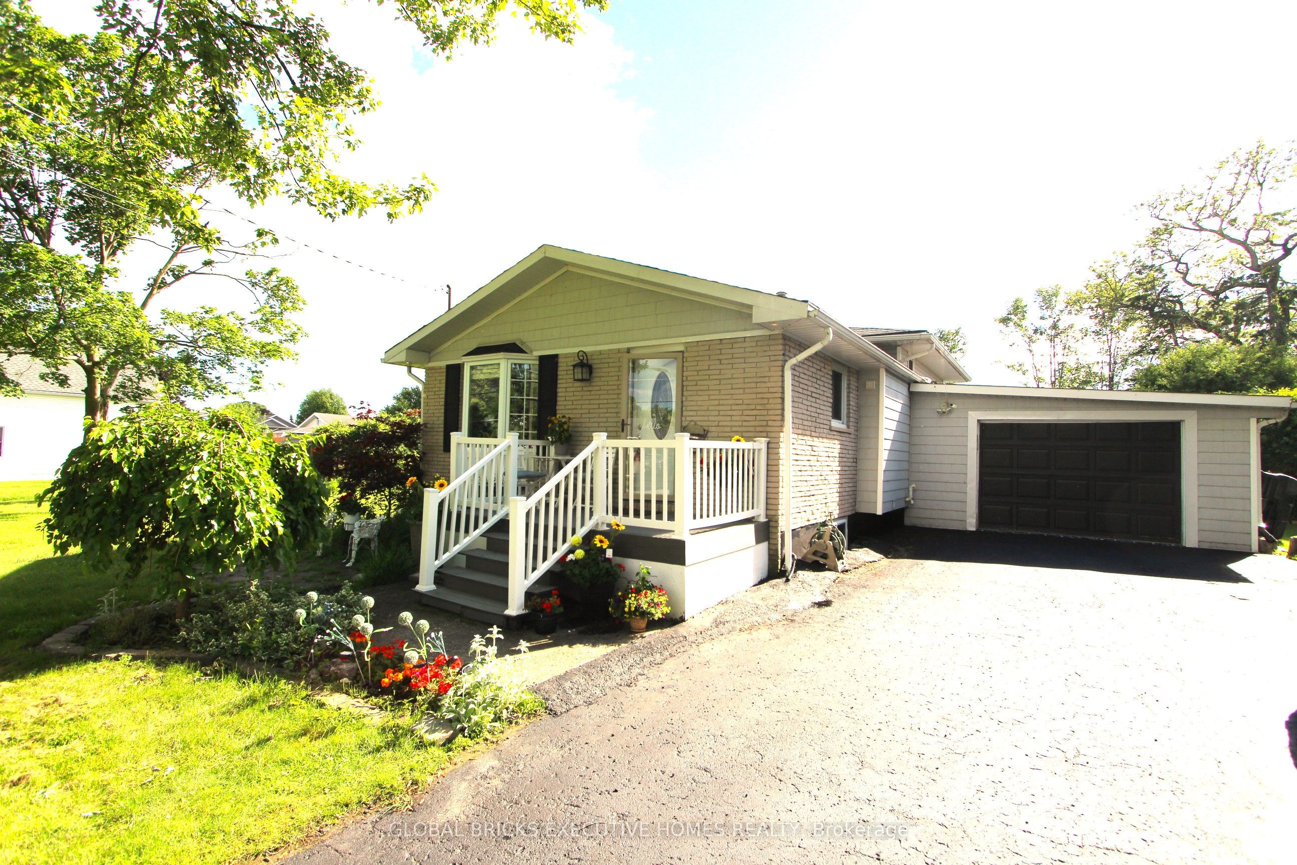 45 Albert Street, Fort Erie, ON L2A 5K9