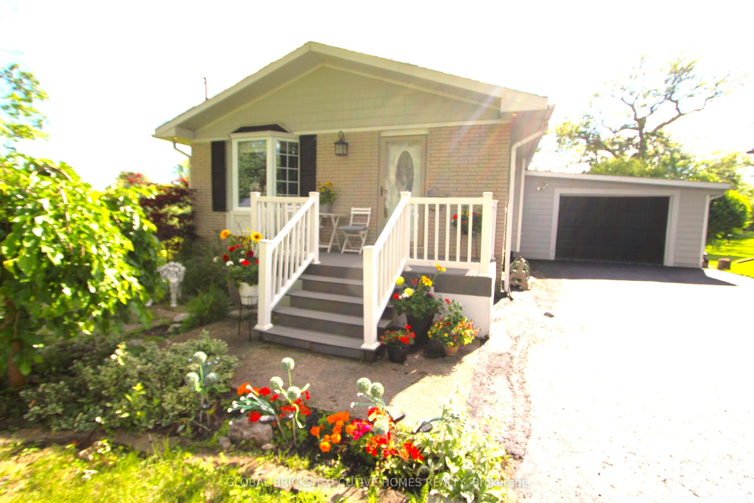 45 Albert Street, Fort Erie, ON L2A 5K9 photo 3