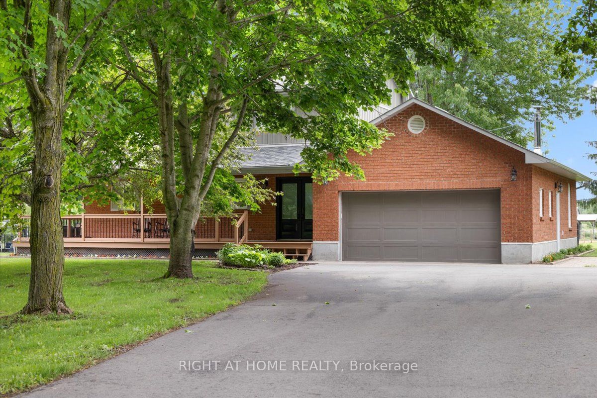 321 Stanley Crescent, Russell, ON K4R 1E5