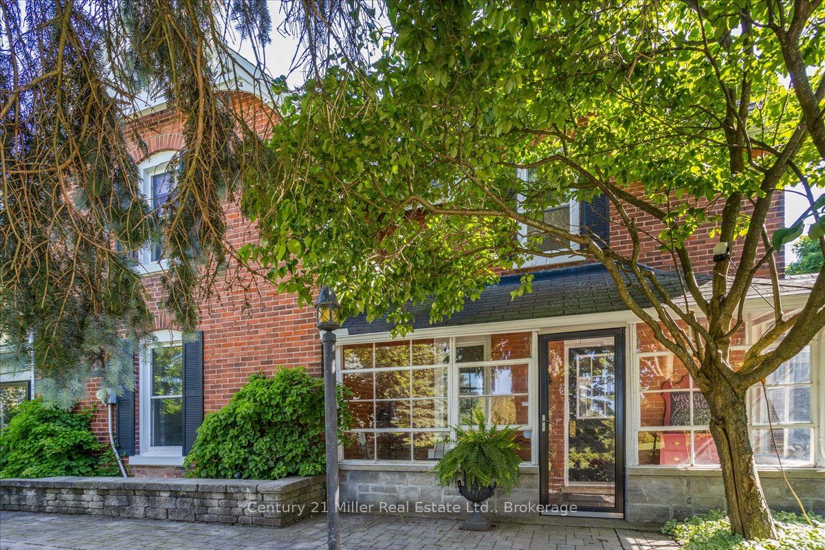 585 Dundas Street E, Hamilton, ON L8B 0G7 photo 3