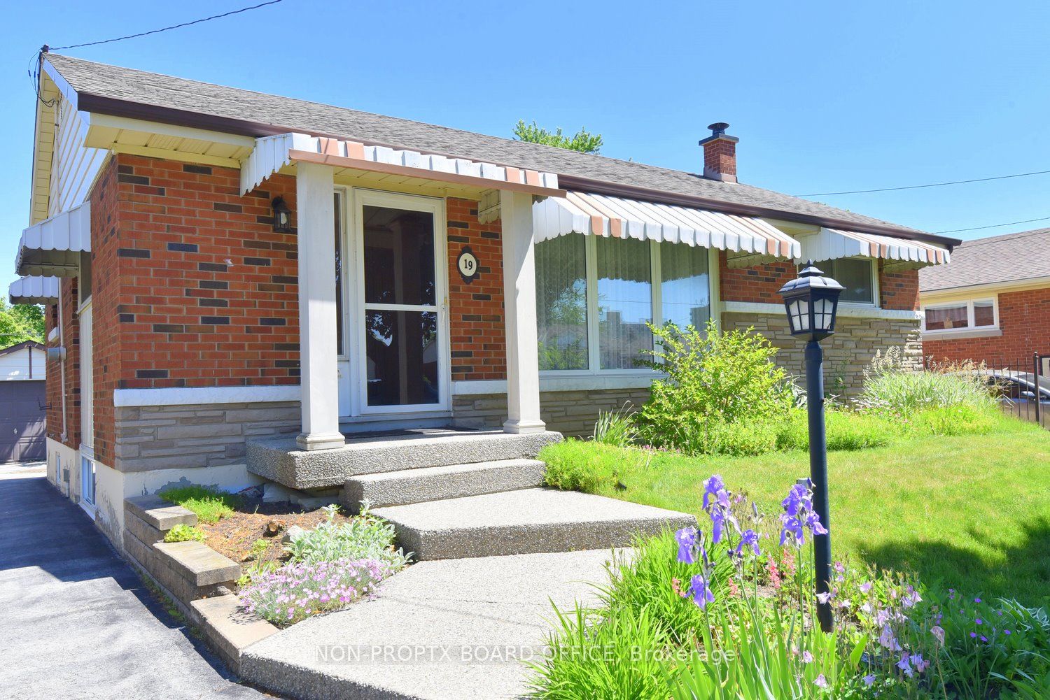 19 Gildea Street, Hamilton, ON L8V 2G6 photo 2