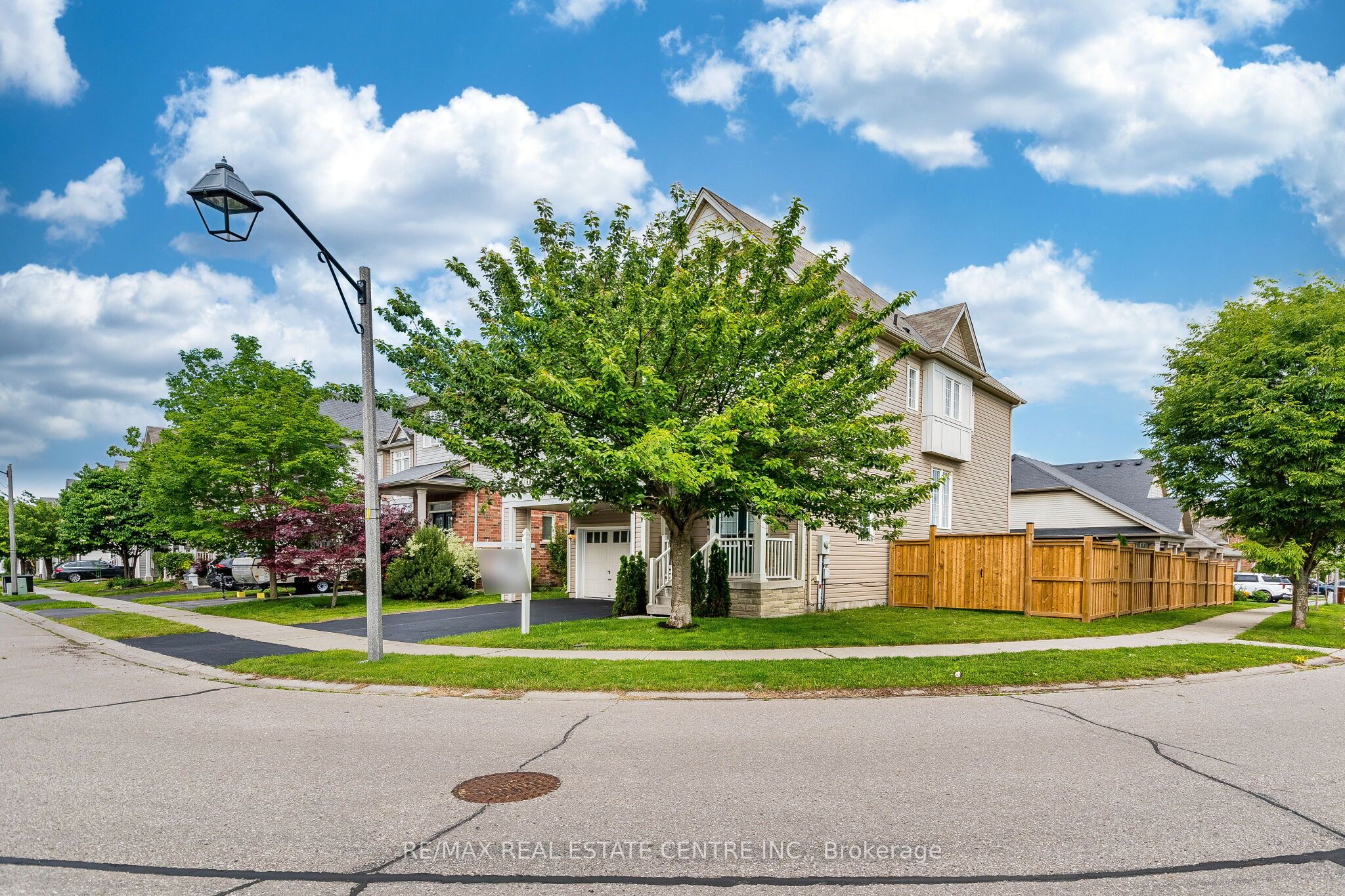 78 Lambert Crescent, Brantford, ON N3T 0E9 photo 3