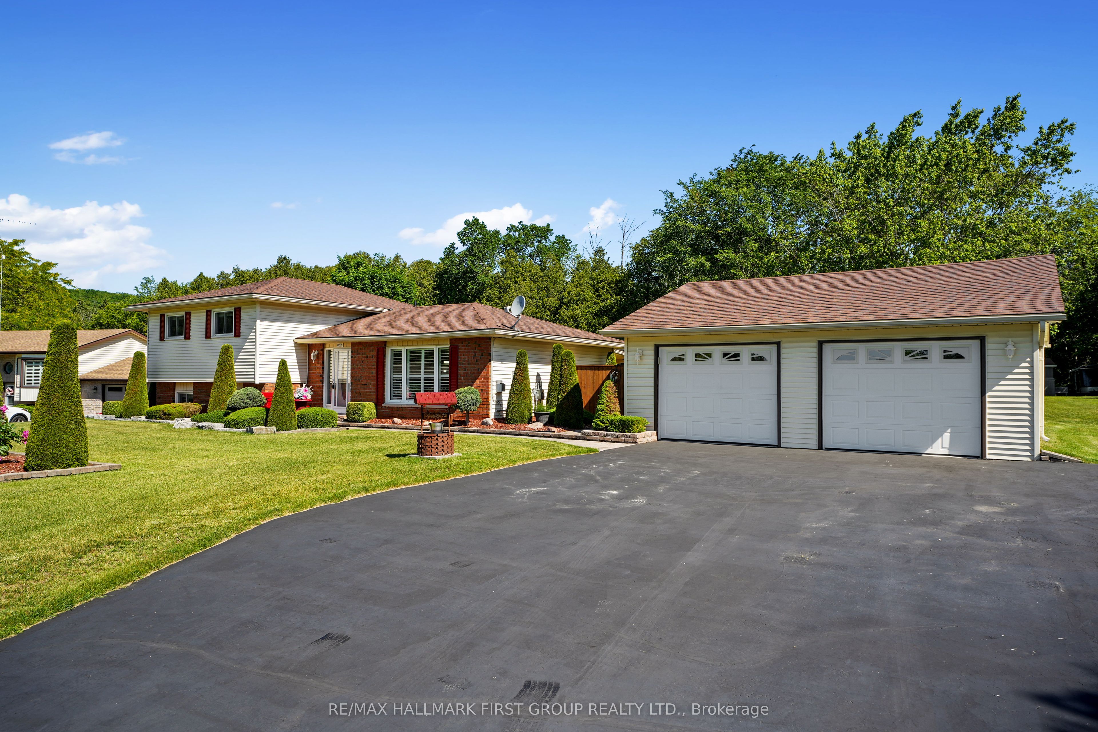 8266 Albert Court, Hamilton Township, ON K9A 4J7 photo 3