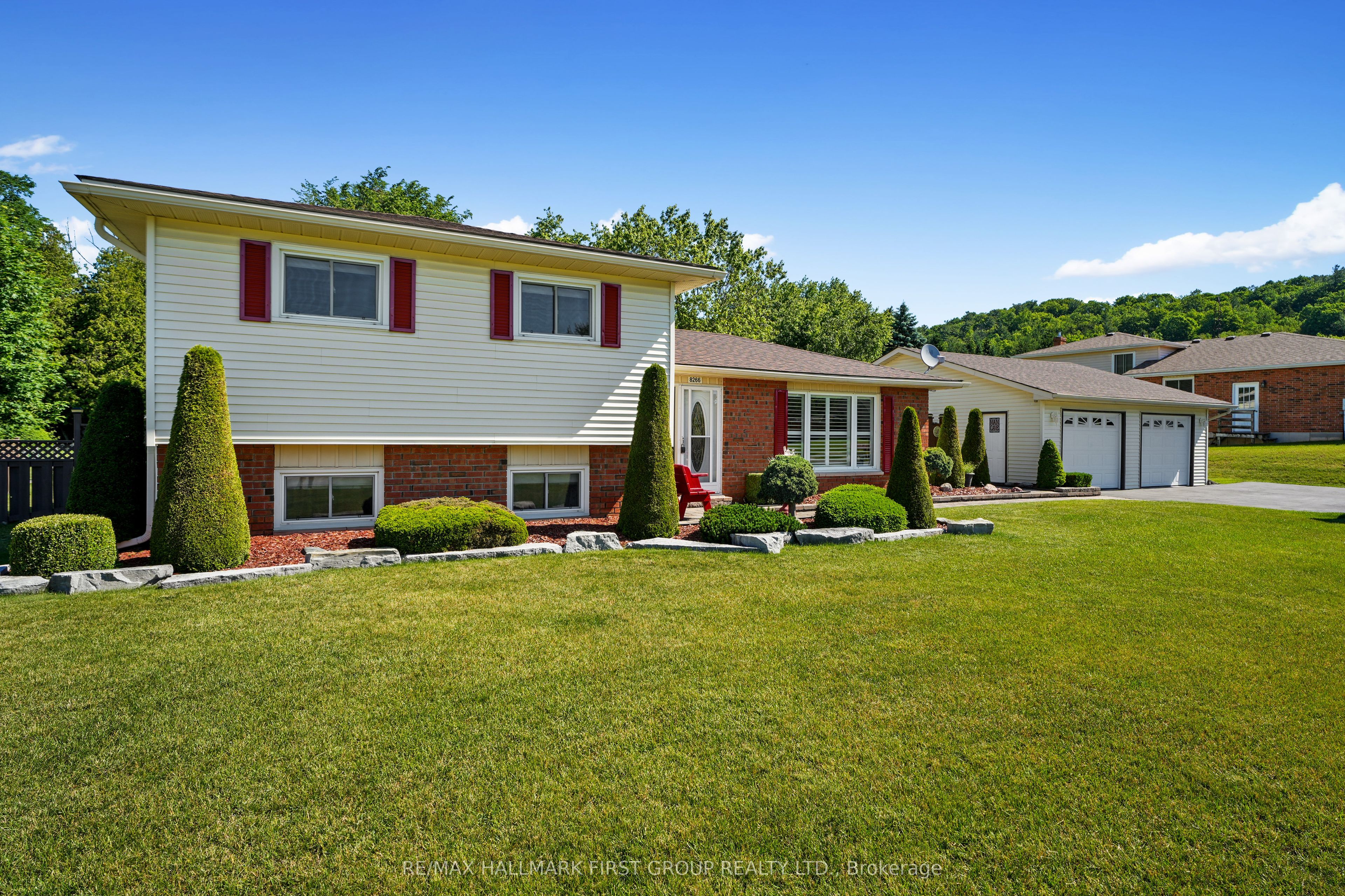 8266 Albert Court, Hamilton Township, ON K9A 4J7 photo 4