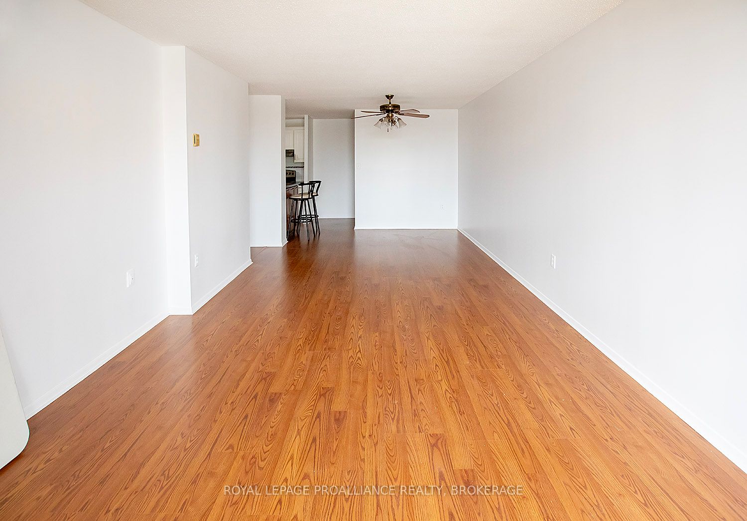 120 Barrett Court 305, Kingston, ON K7L 5H6 photo 2