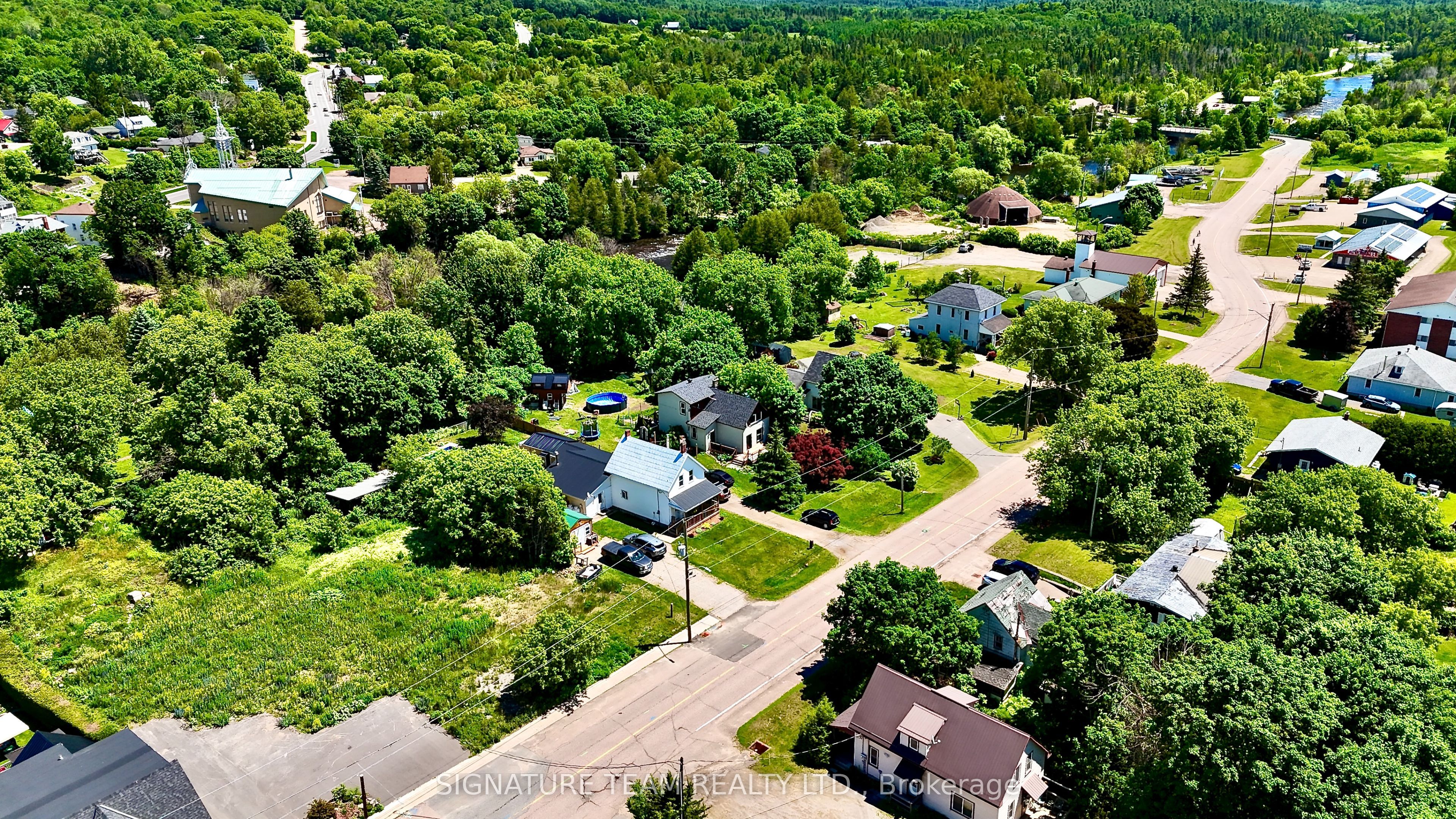 203 John Street, Bonnechere Valley, ON K0J 1T0 photo 2