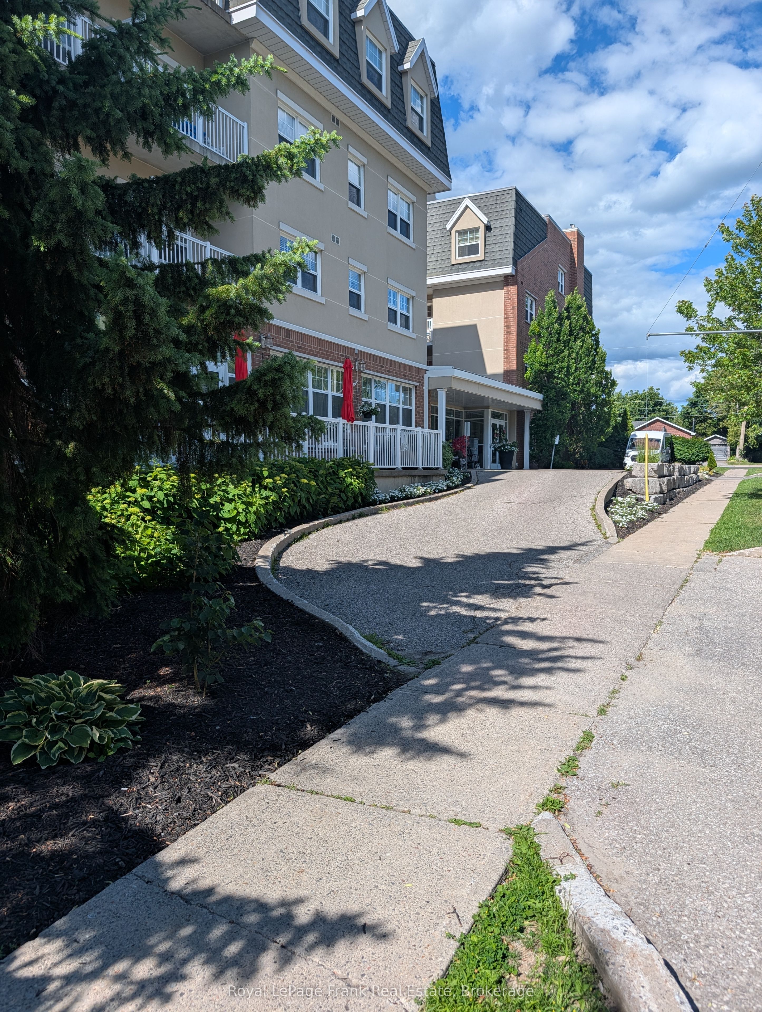 240 Chapel Street 425, Cobourg, ON K9A 0E3