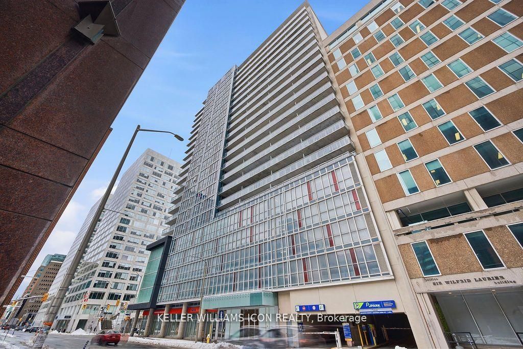 324 Laurier Avenue W 1301, Ottawa Centre, ON K1P 0A4 photo 3