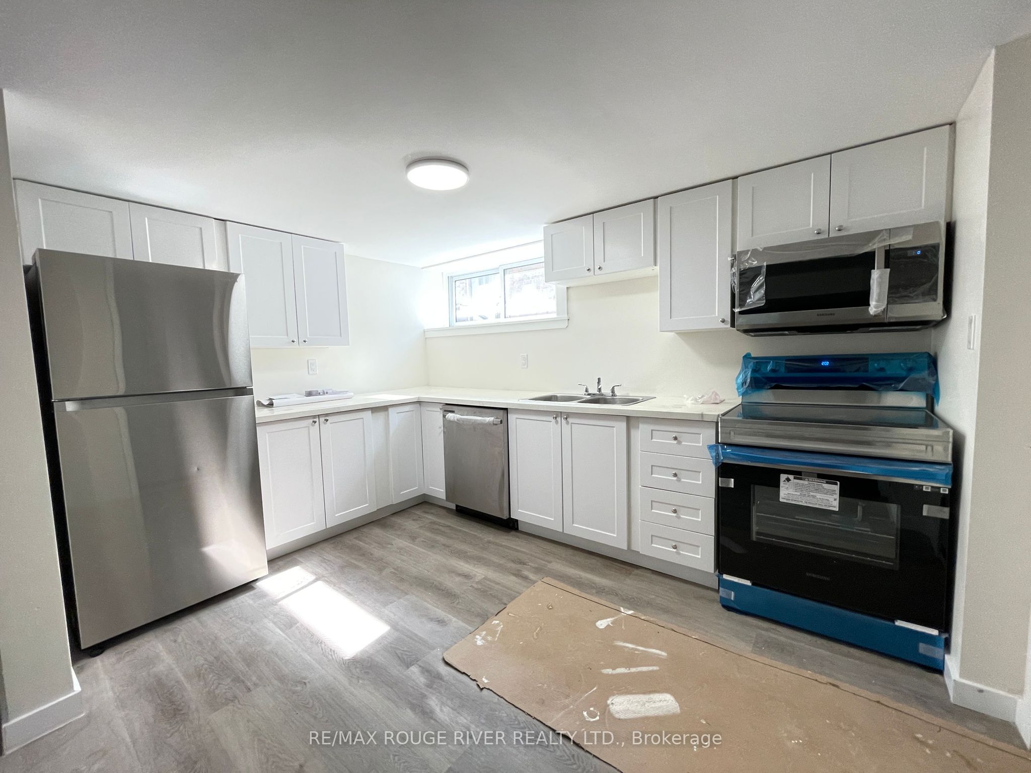 95 Diffin Drive, Welland, ON L3C 2K2 photo 5