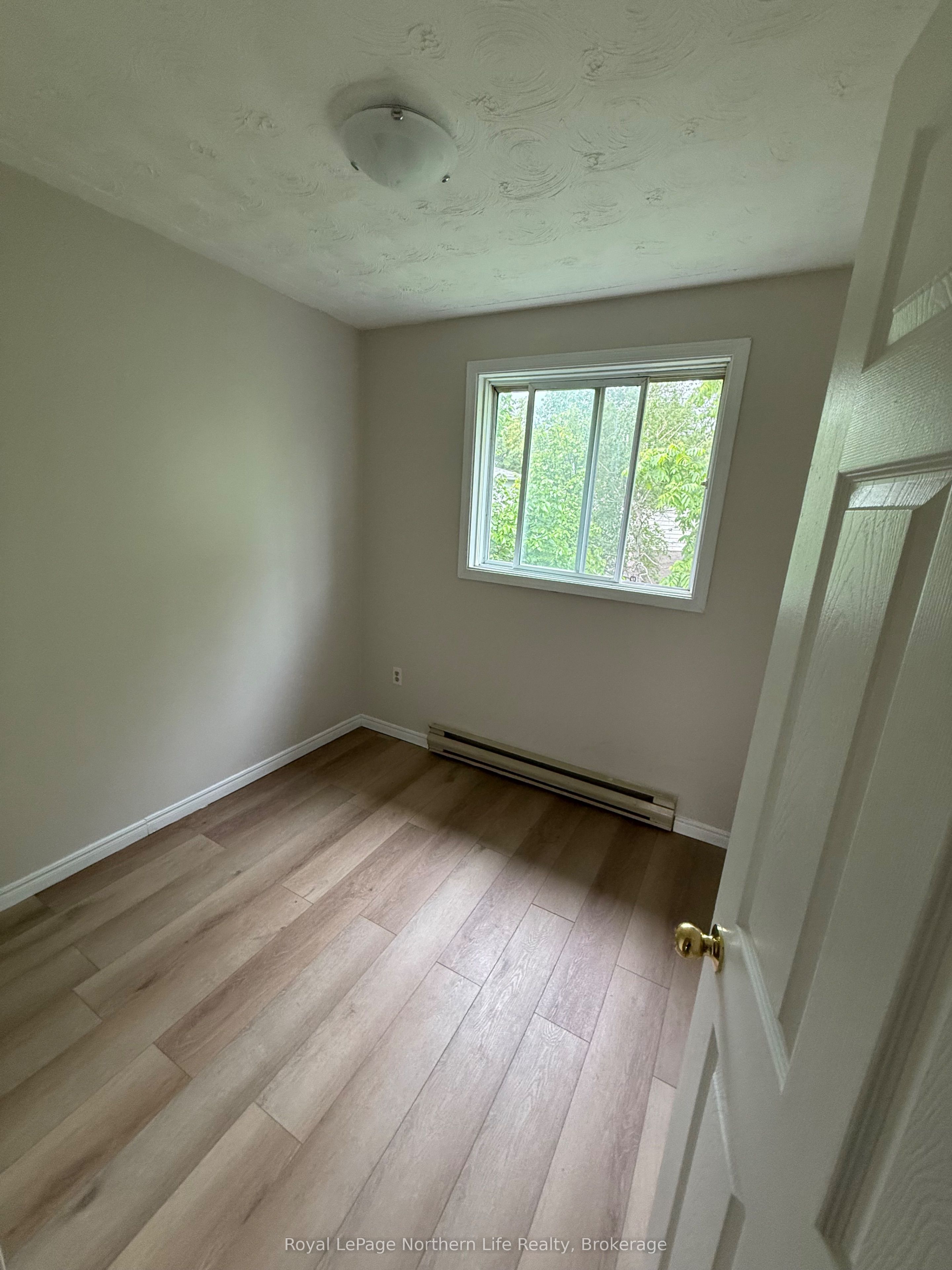 37 Paul Street, North Bay, ON P1B 9M1 photo 4