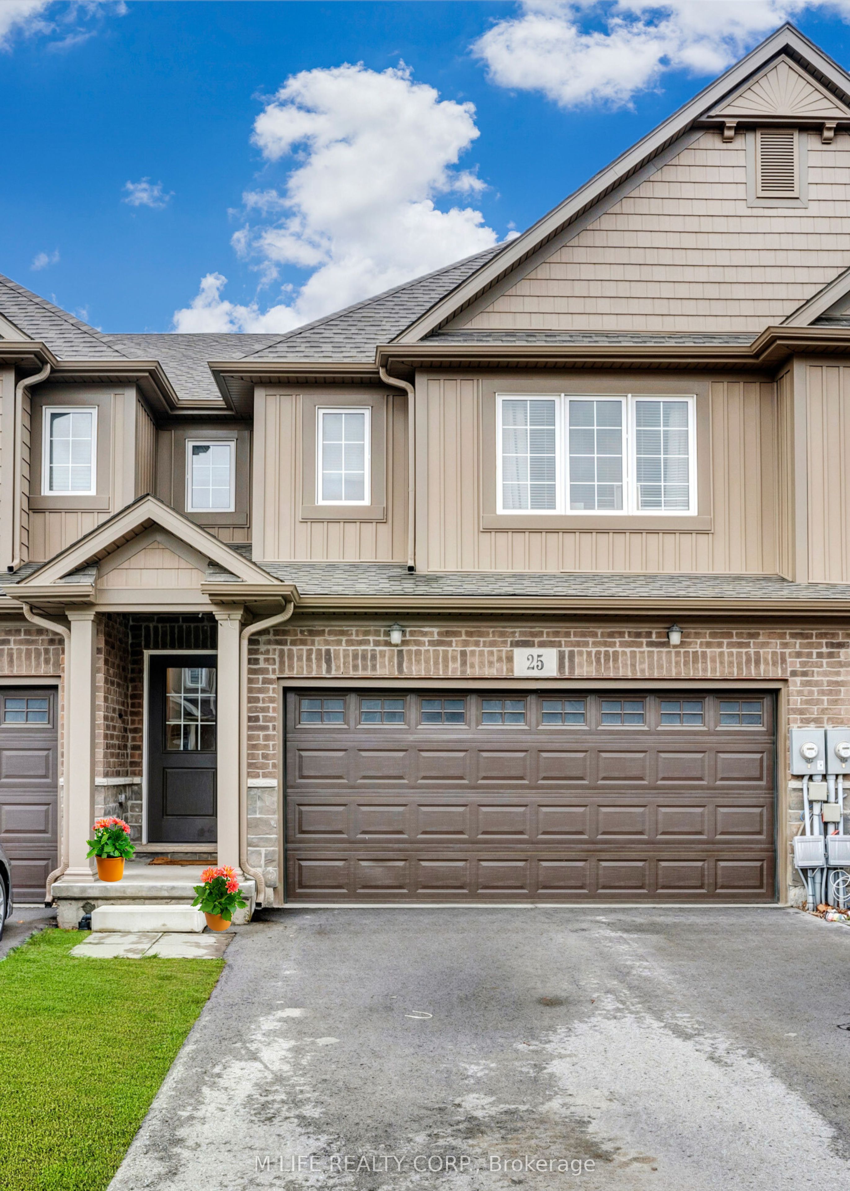 25 Damude Avenue, Thorold, ON L2V 0G6
