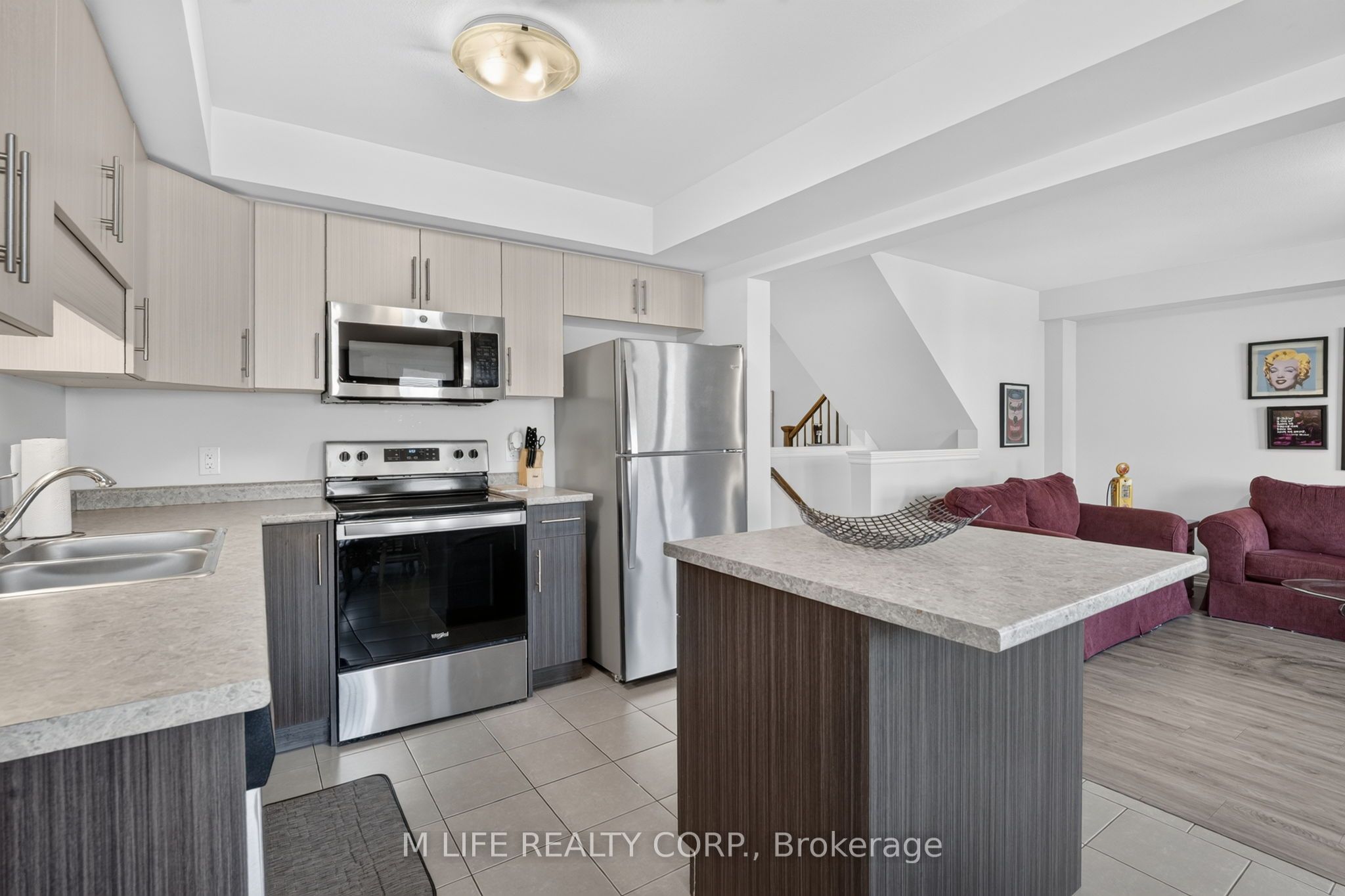 25 Damude Avenue, Thorold, ON L2V 0G6 photo 3
