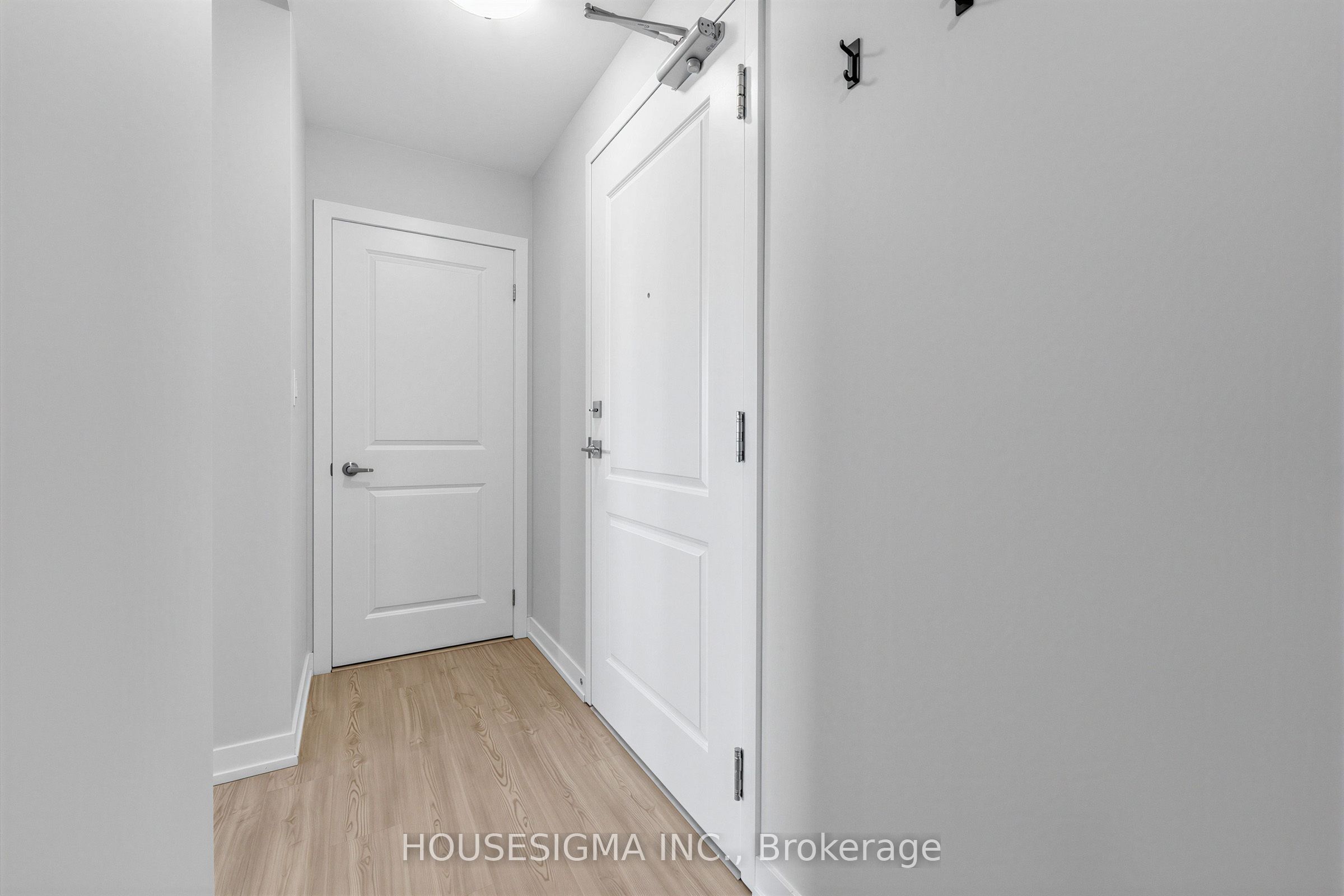 450 Dundas Street E 230, Hamilton, ON L8B 1Z2 photo 3