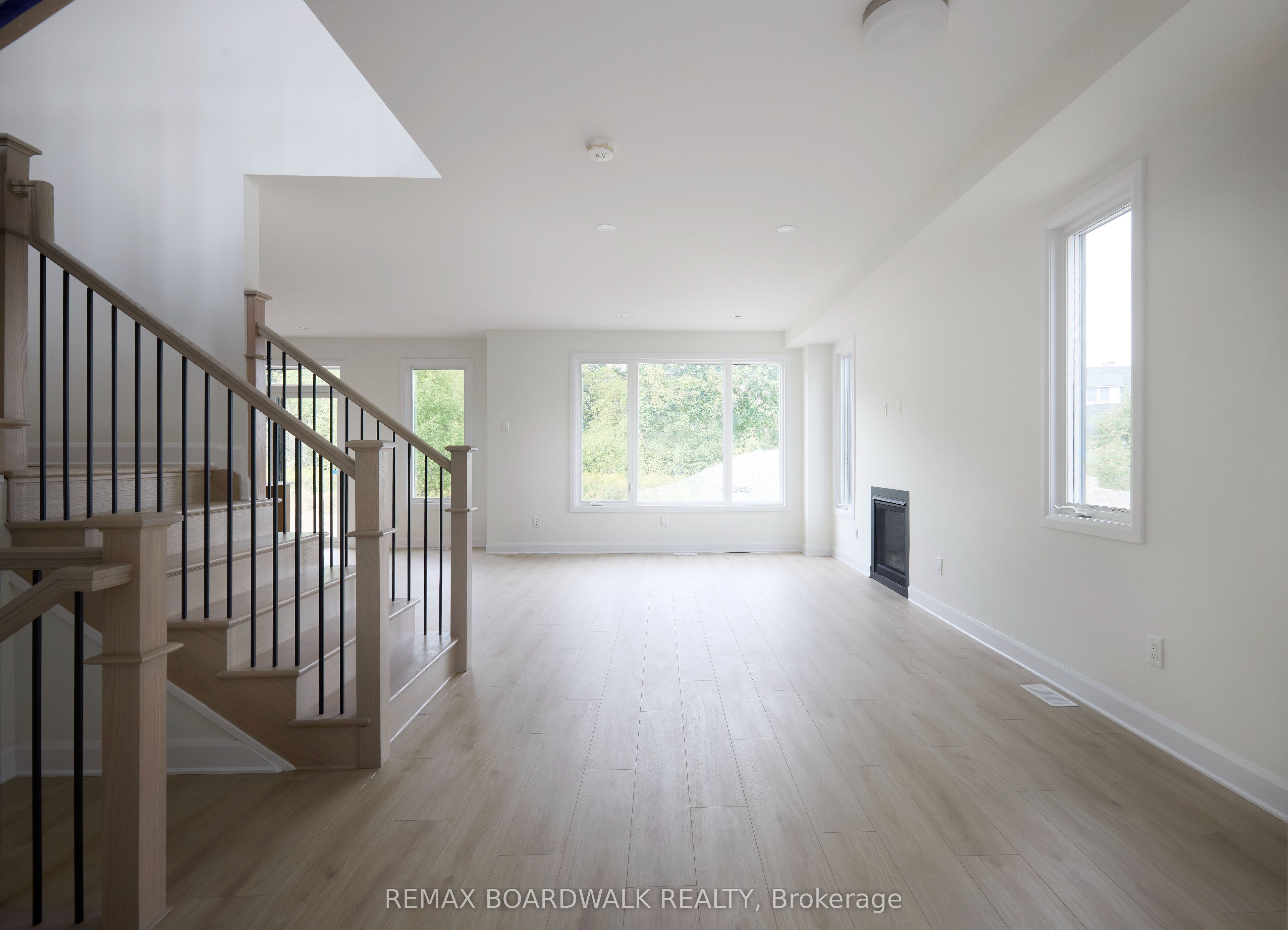 724 Kenny Gordon Avenue, Blossom Park - Airport and Area, ON K4M 0X8 photo 5