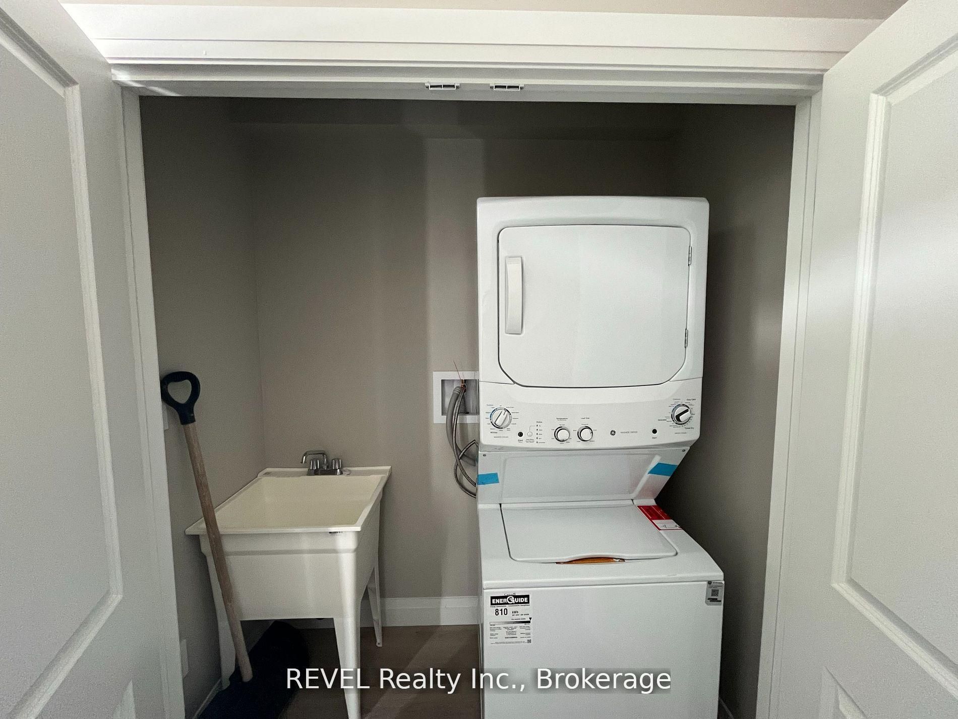 16 KEYSTONE Trail, Welland, ON L3B 0N8 photo 4