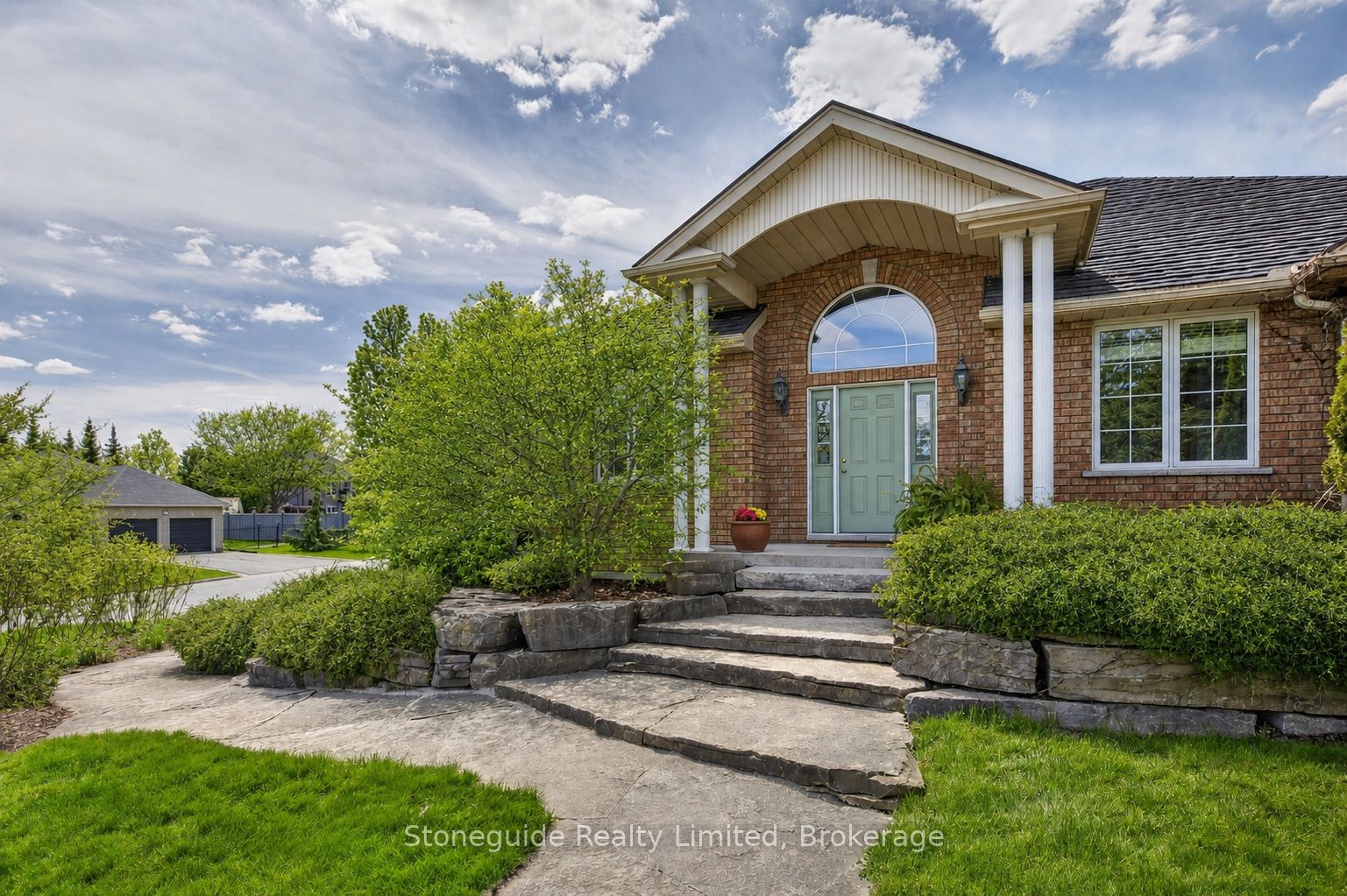 1580 College Park Drive, Peterborough, ON K9K 2G9 photo 3